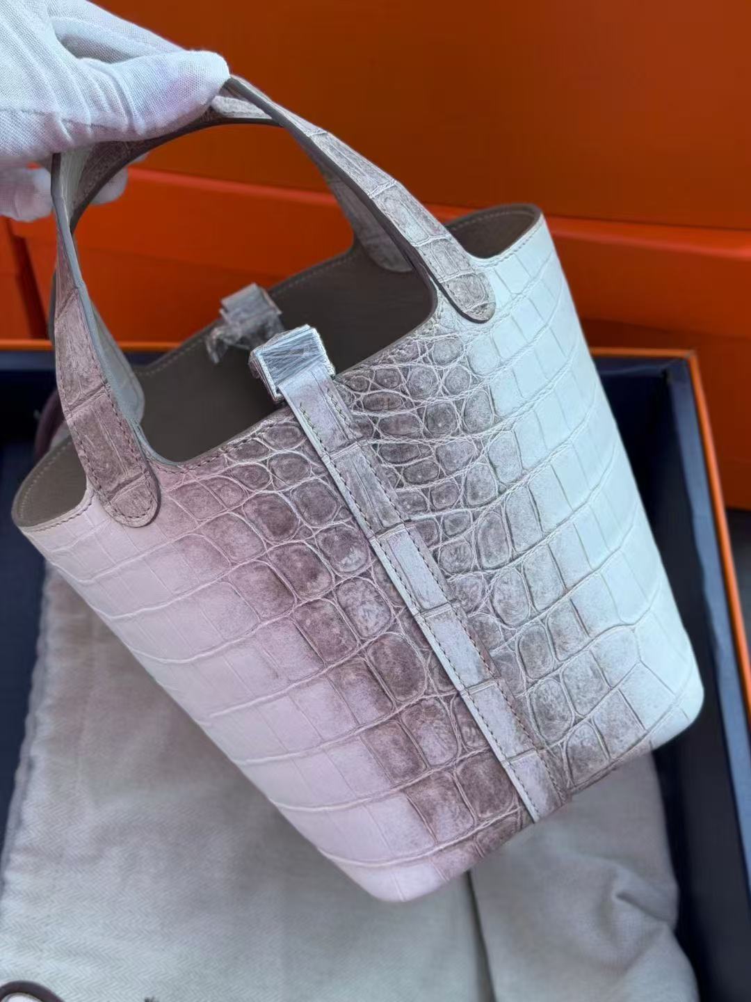 Hermes Crocodile skin Himalayan Picotin 18-22cm