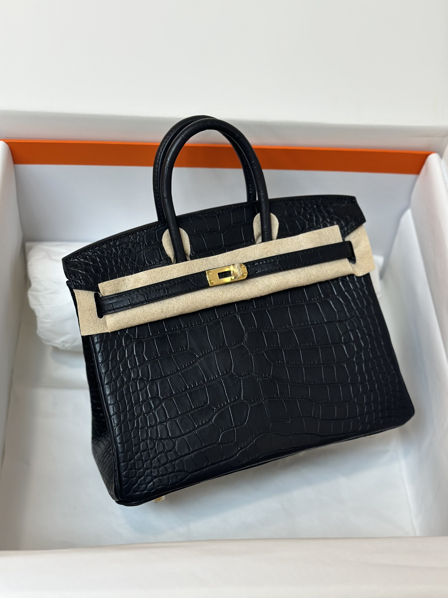 Hermes  Birkin 25-30 crocodile skin