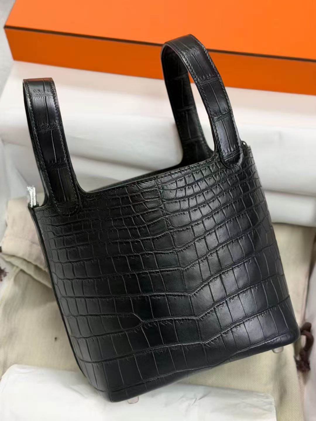 Hermes Crocodile skin Black Picotin 18-22cm