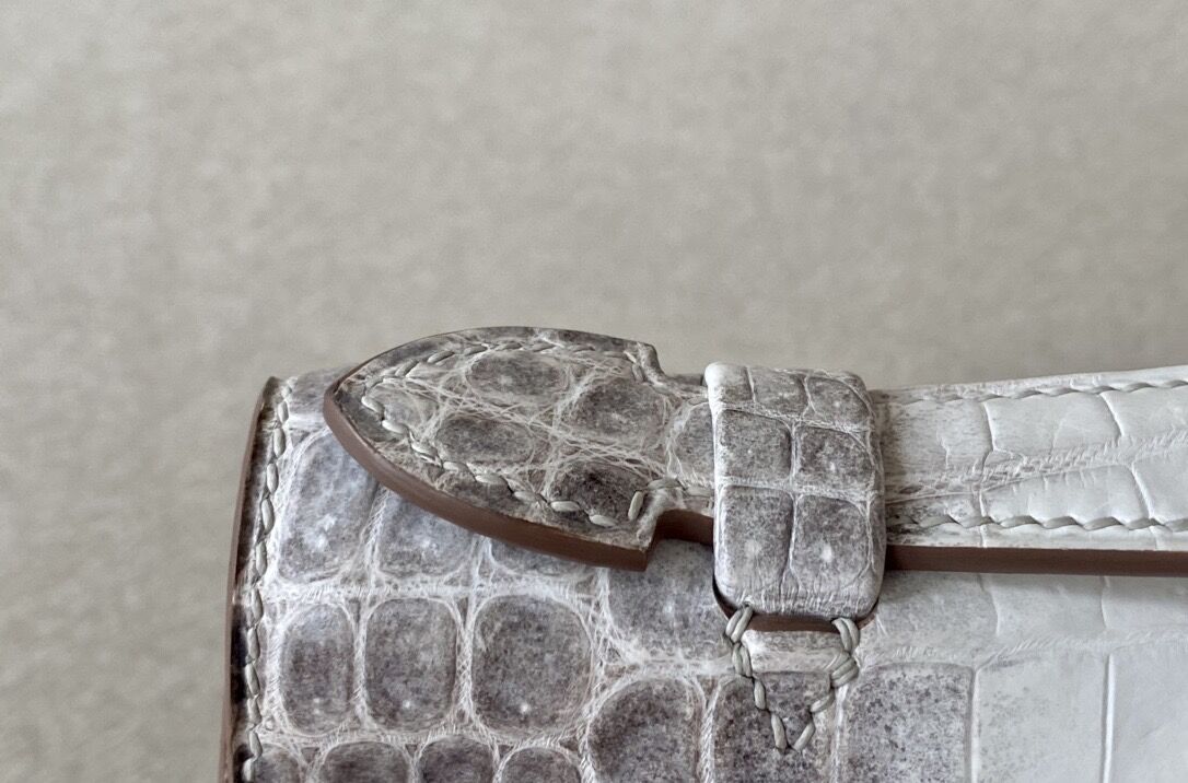 Crocodile skin Himalayan Kelly 22cm