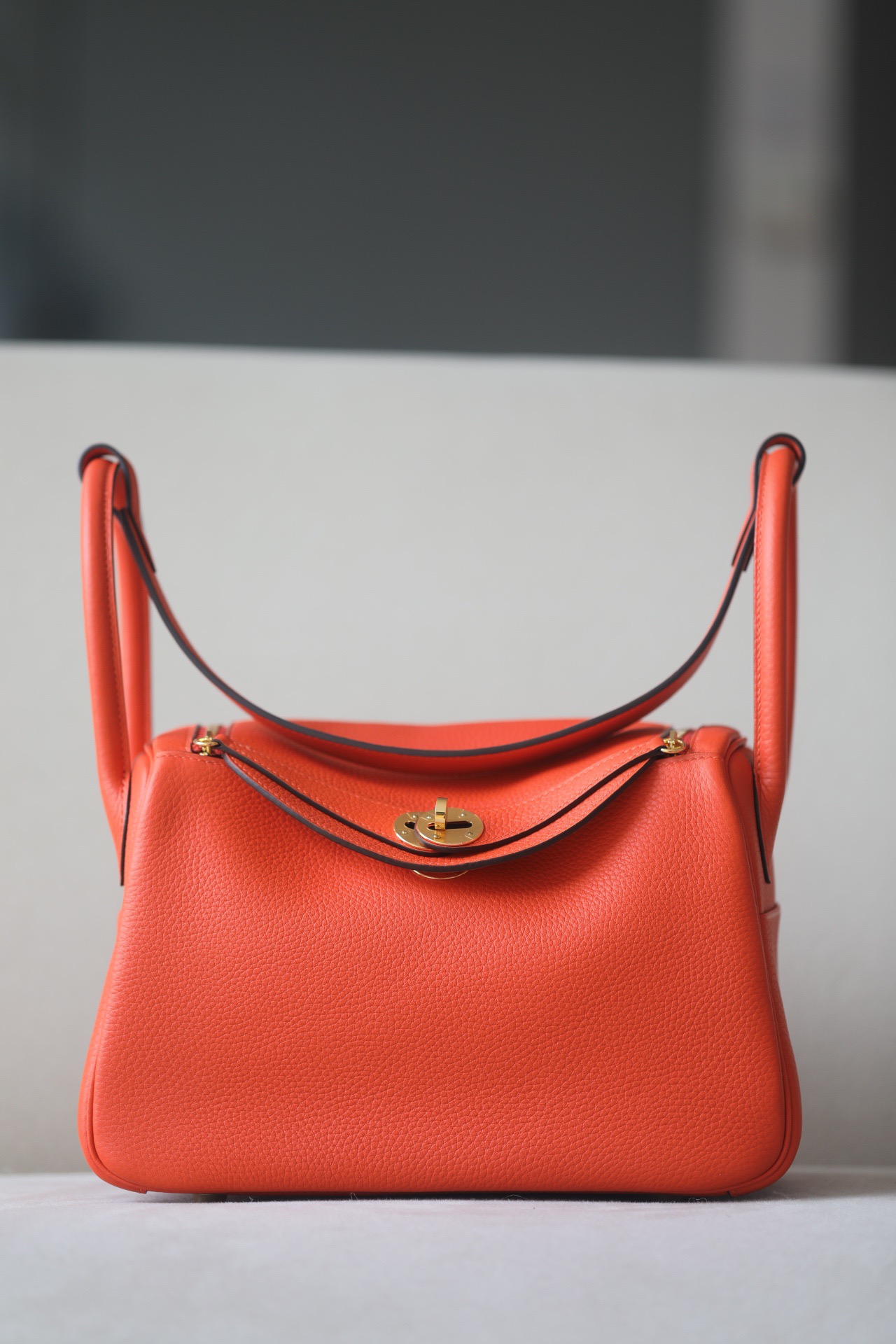 Hermes Lindy #9J Feu19-26cm Togo