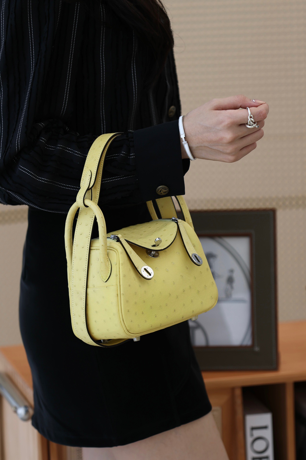 Ostrich skin Hermes Lindy #1Z Jaune de naples19-26cm