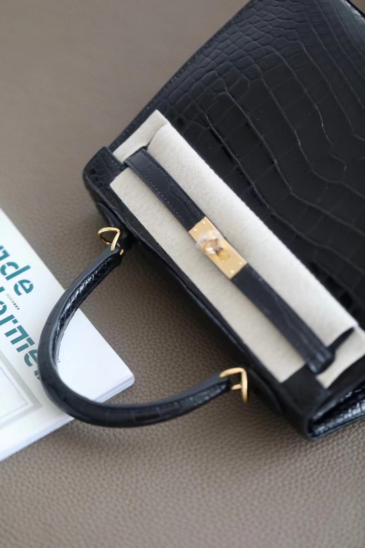 Crocodile skin Kelly #89 Nolr 25-30cm