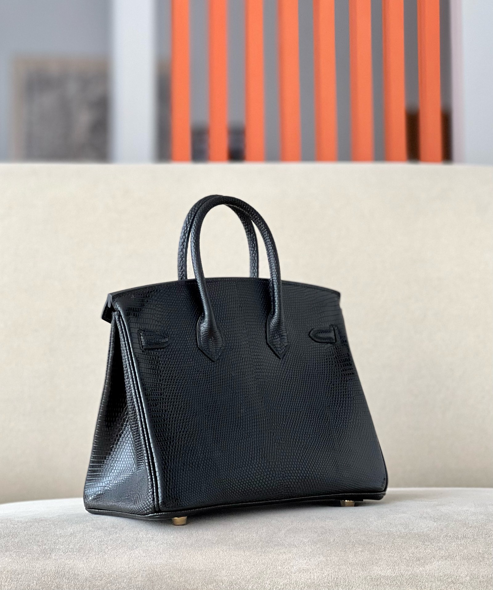 Lizard skin #89 Noir 25-30cm