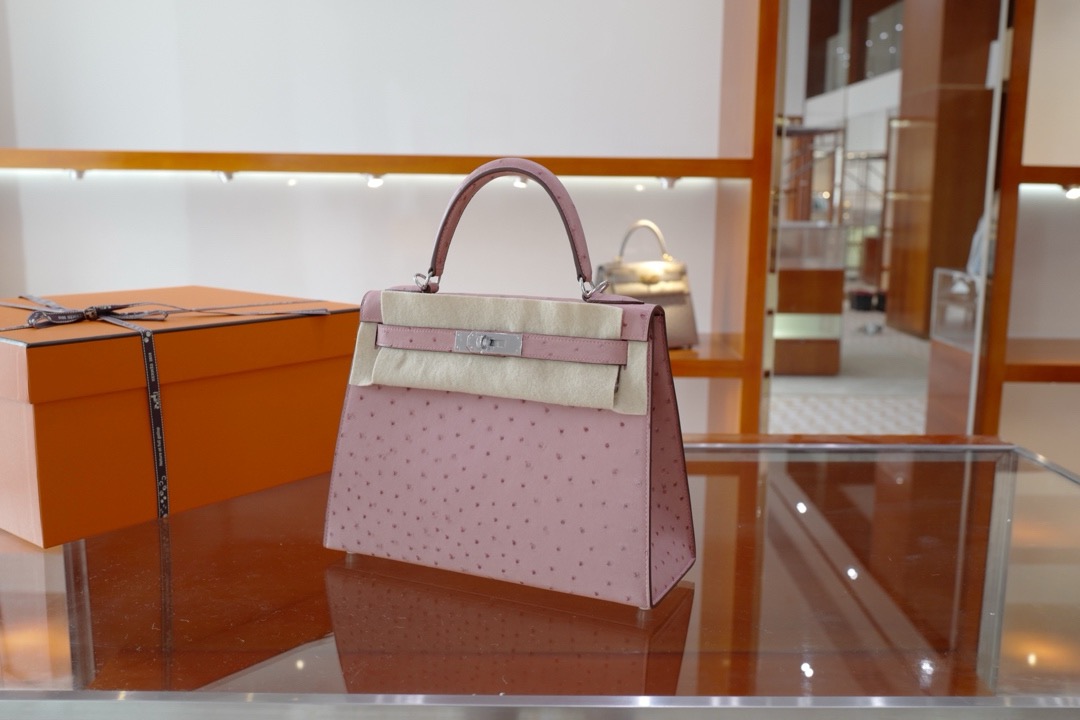 Hermes Kelly #5P Pink Ostrich 25-28cm