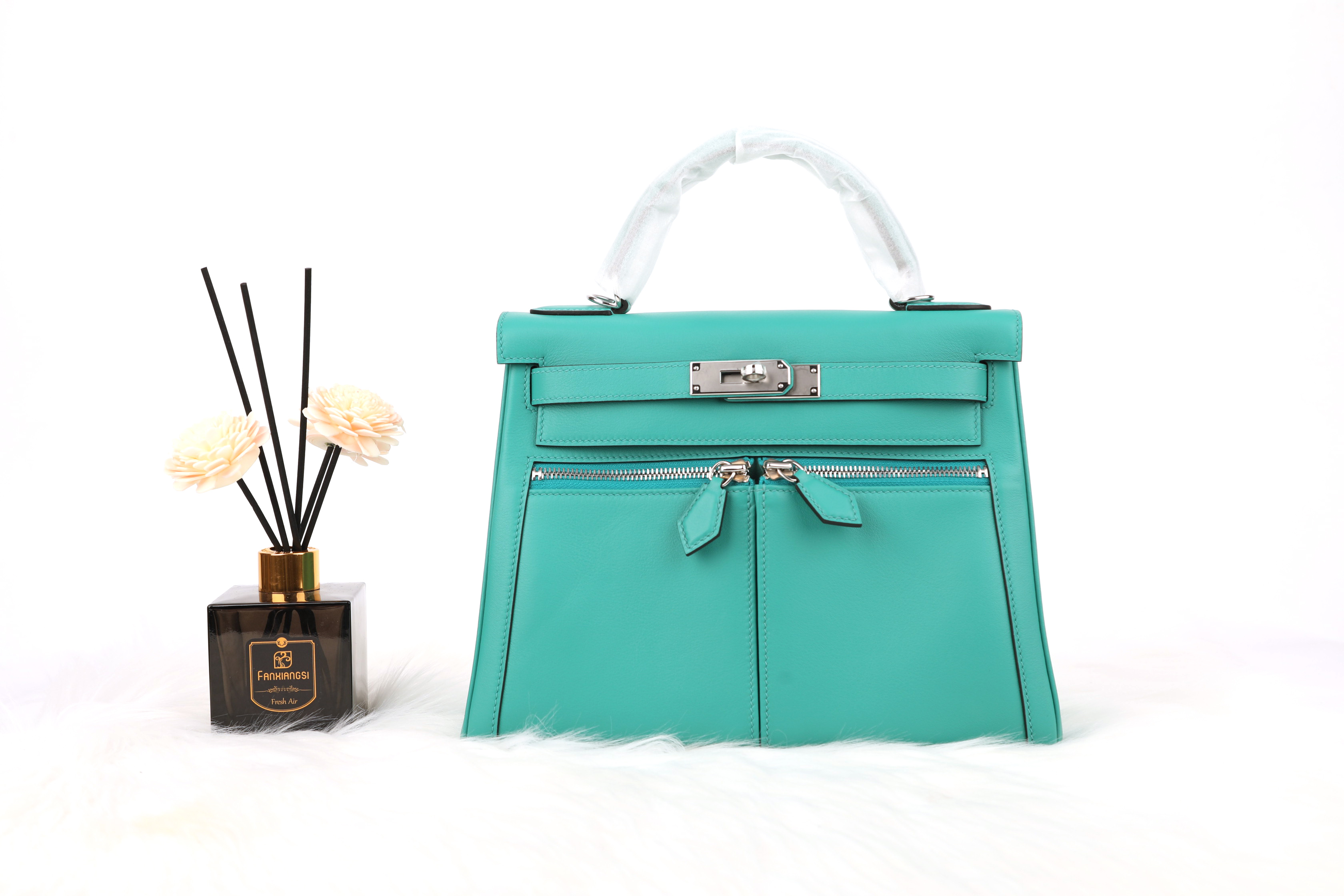 Hermes Lakis Kelly #7F Blue Izmir 28cm Swift