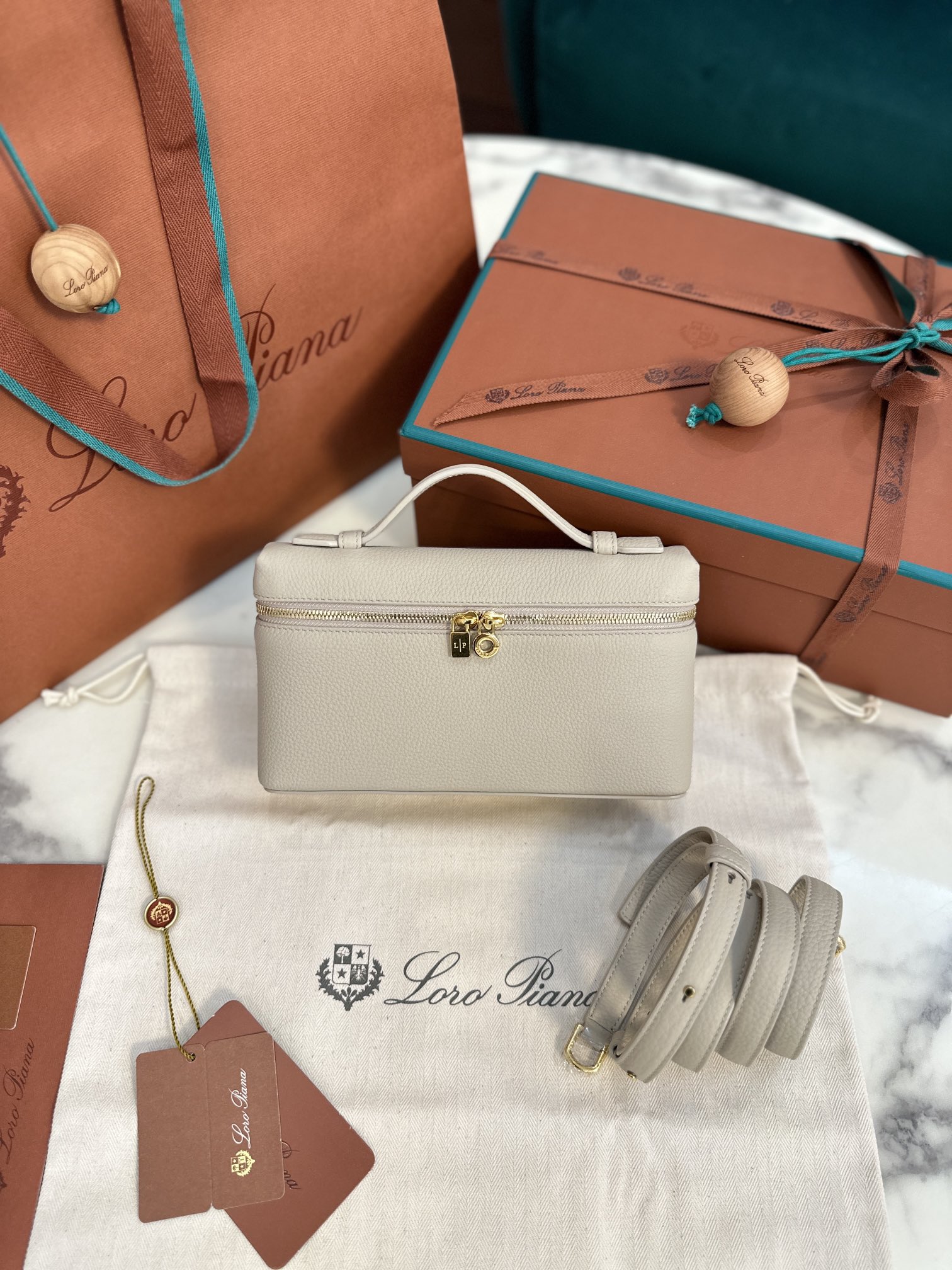 Loro Piana Extra Poket L19 cowhide