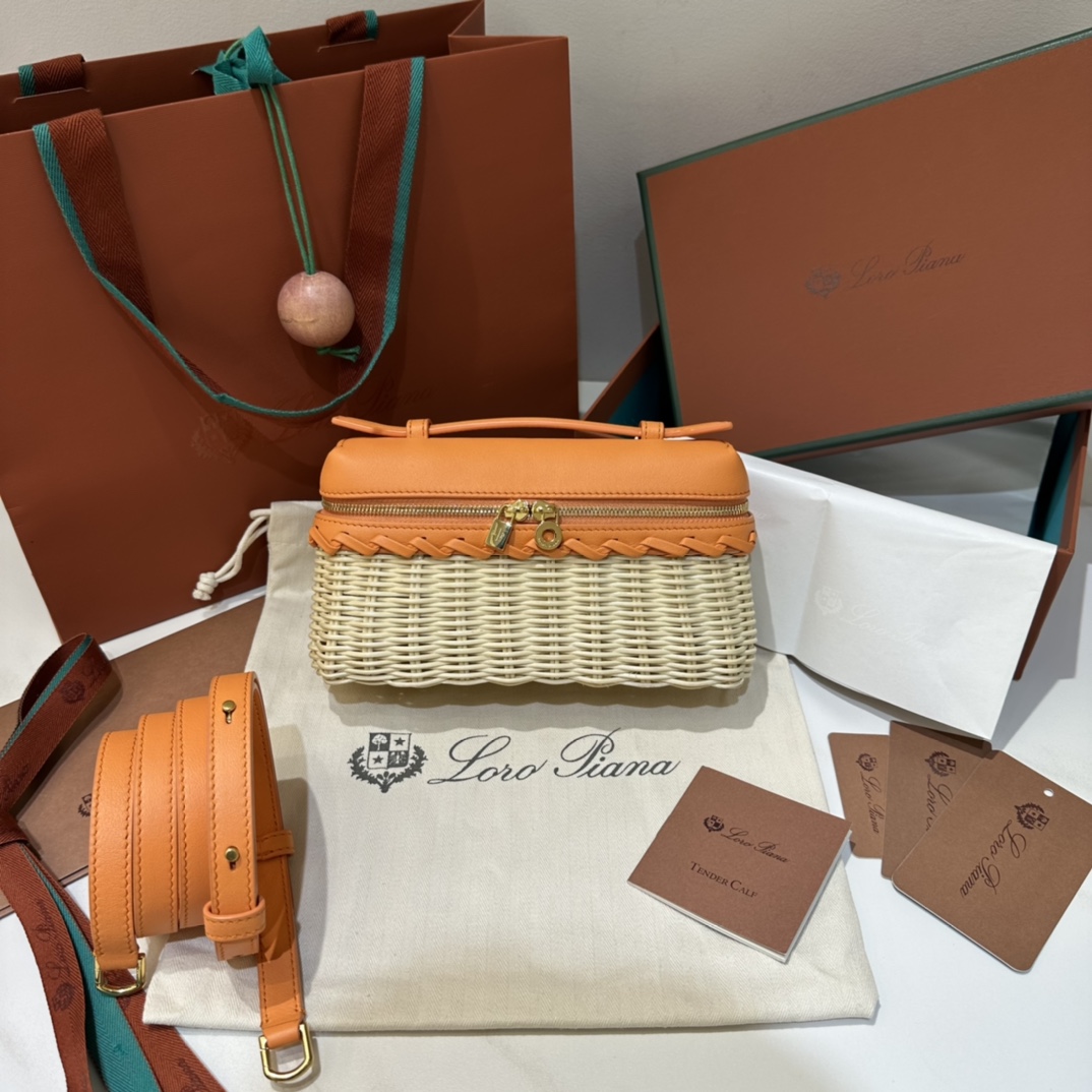 Loro Piana ExtraPocket L19 cowhide