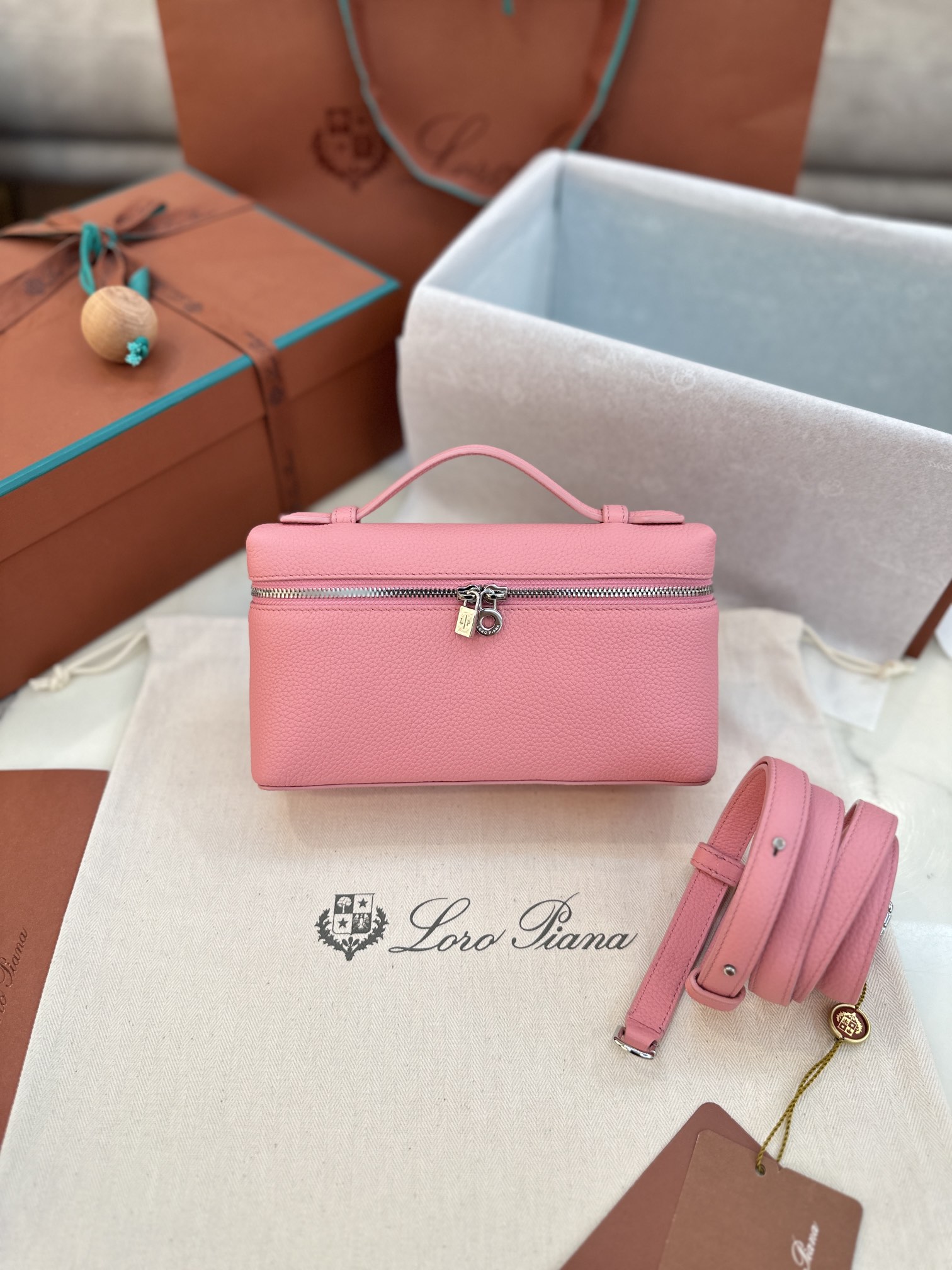 Loro Piana Extra Poket L19 cowhide