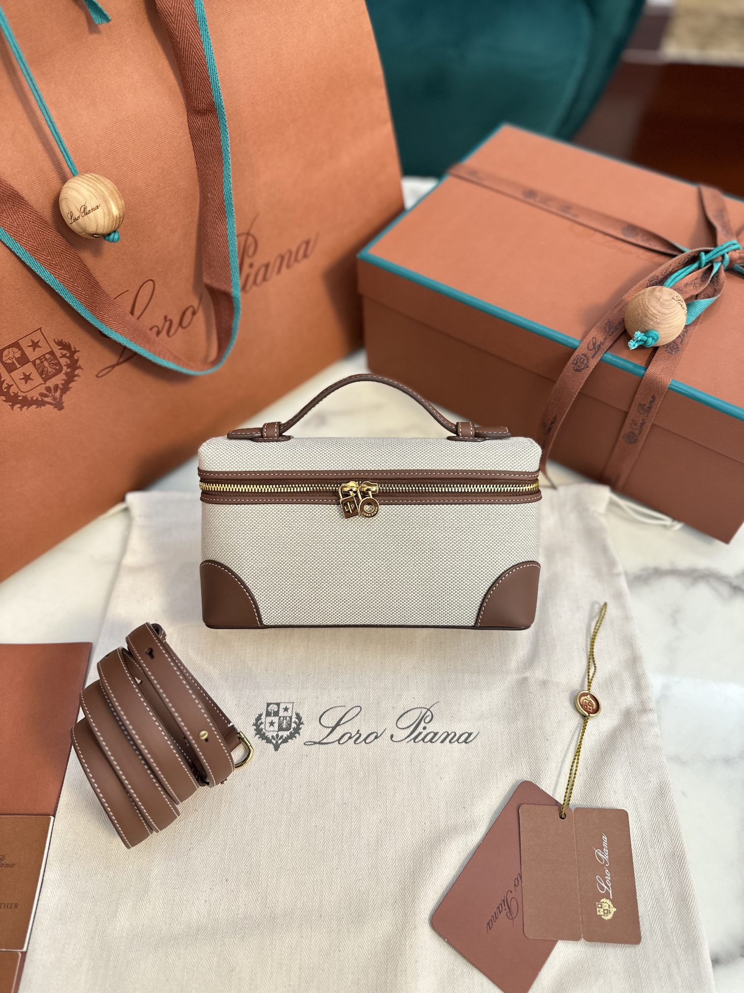 Loro Piana Extra Poket L19 Canvas + cowhide