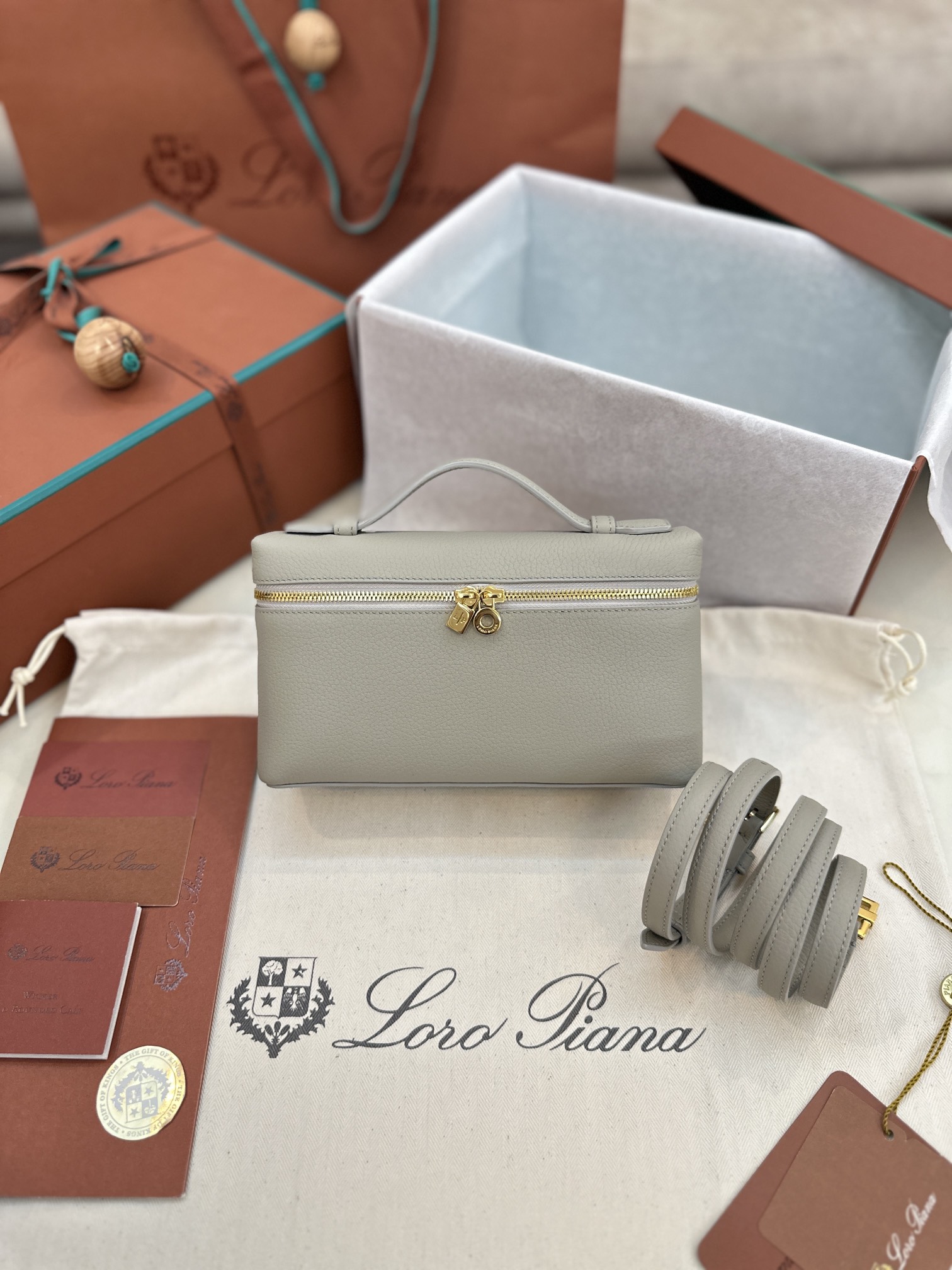 Loro Piana Extra Poket L19 cowhide