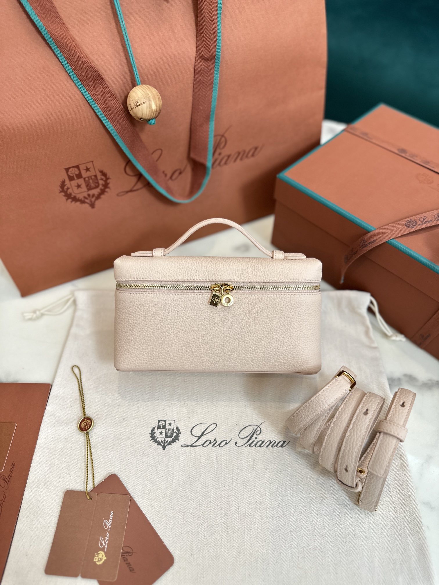 Loro Piana Extra Poket L19 cowhide