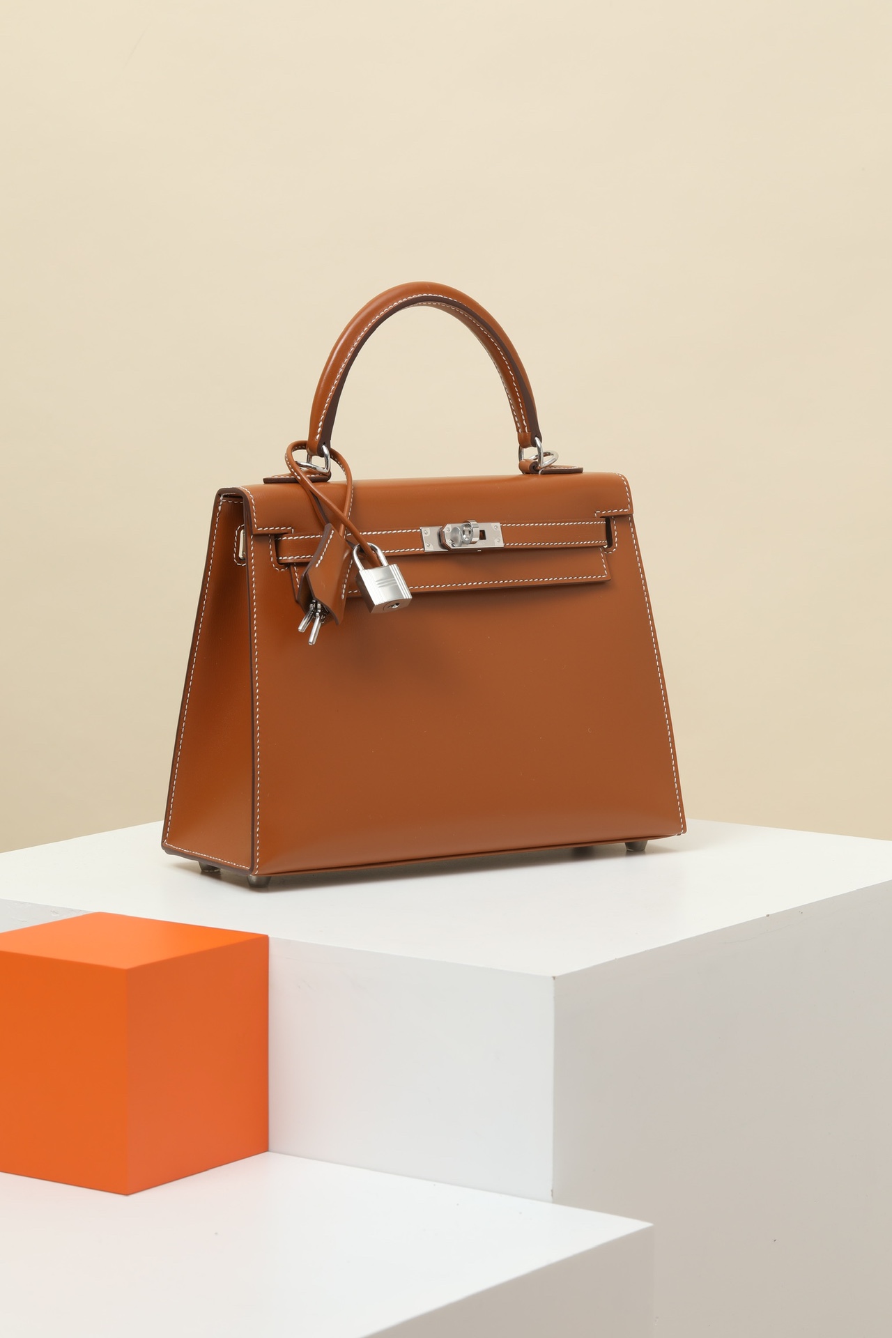 Hermes Kelly #37 Gold 25-28cm BOX Selier