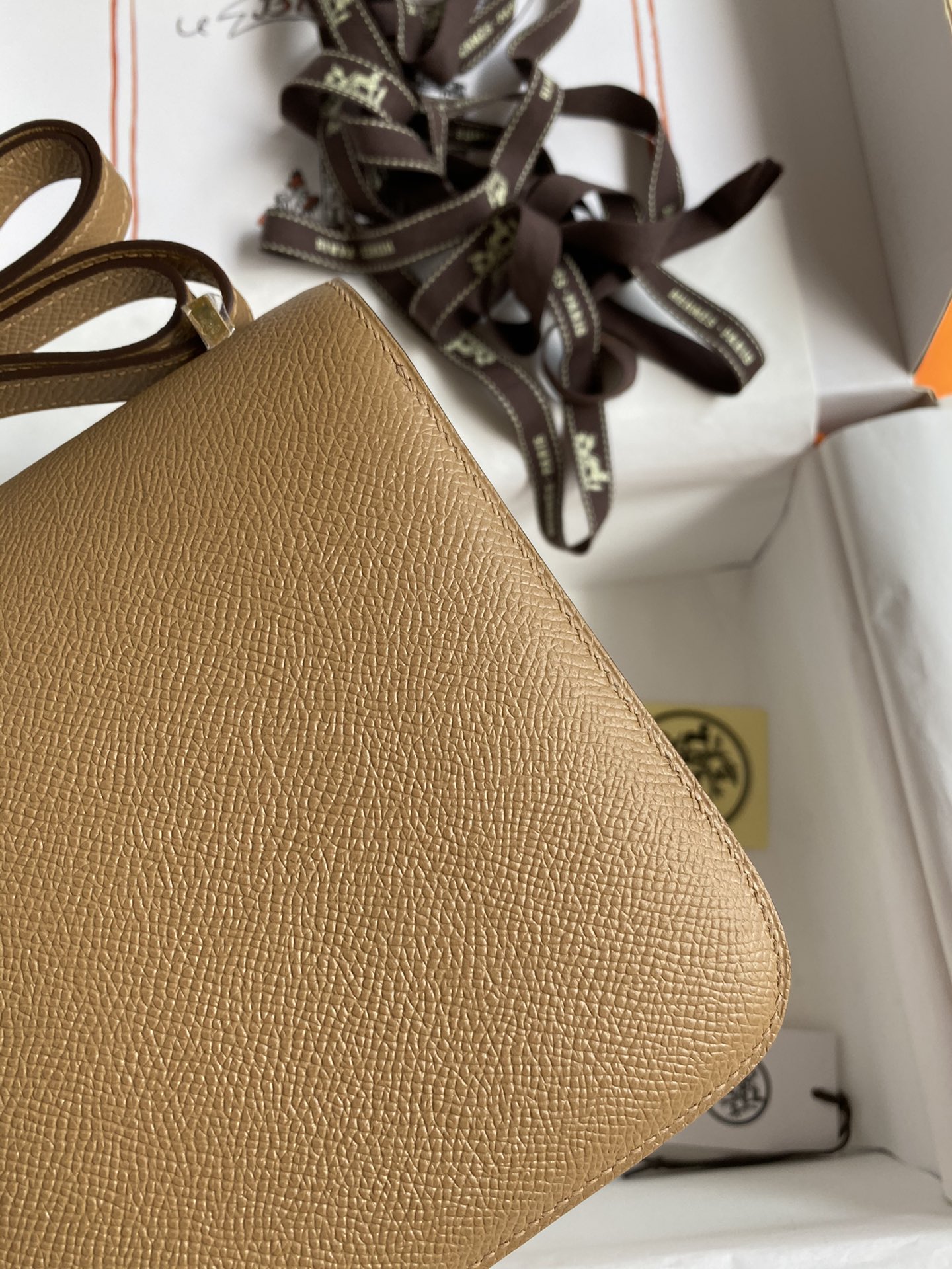 Hermes Constance #0M Chai 19-24cm Epsom