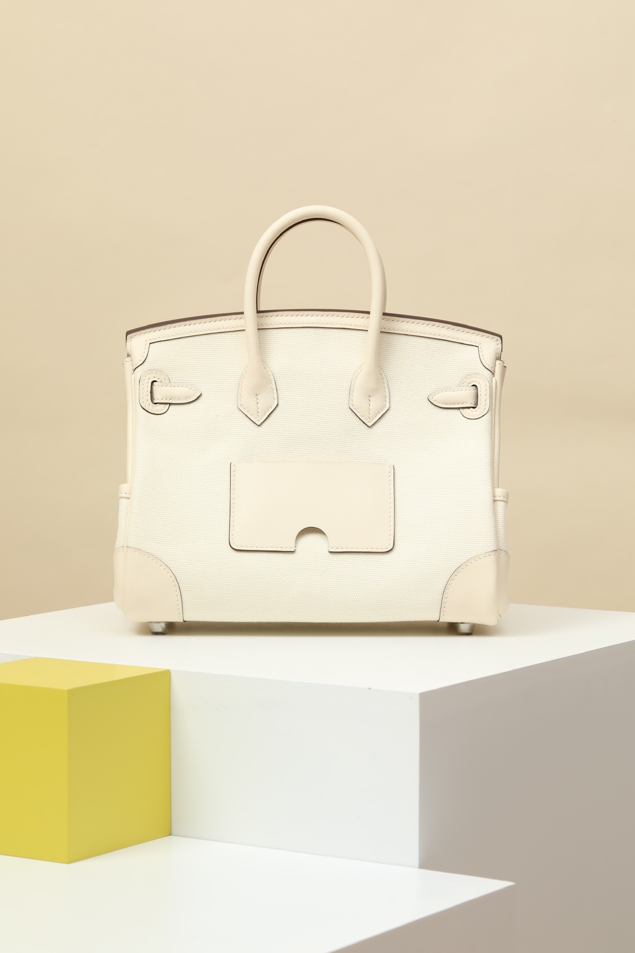 Hermes Cargo #10 Craie Canvas with Swift 25cm