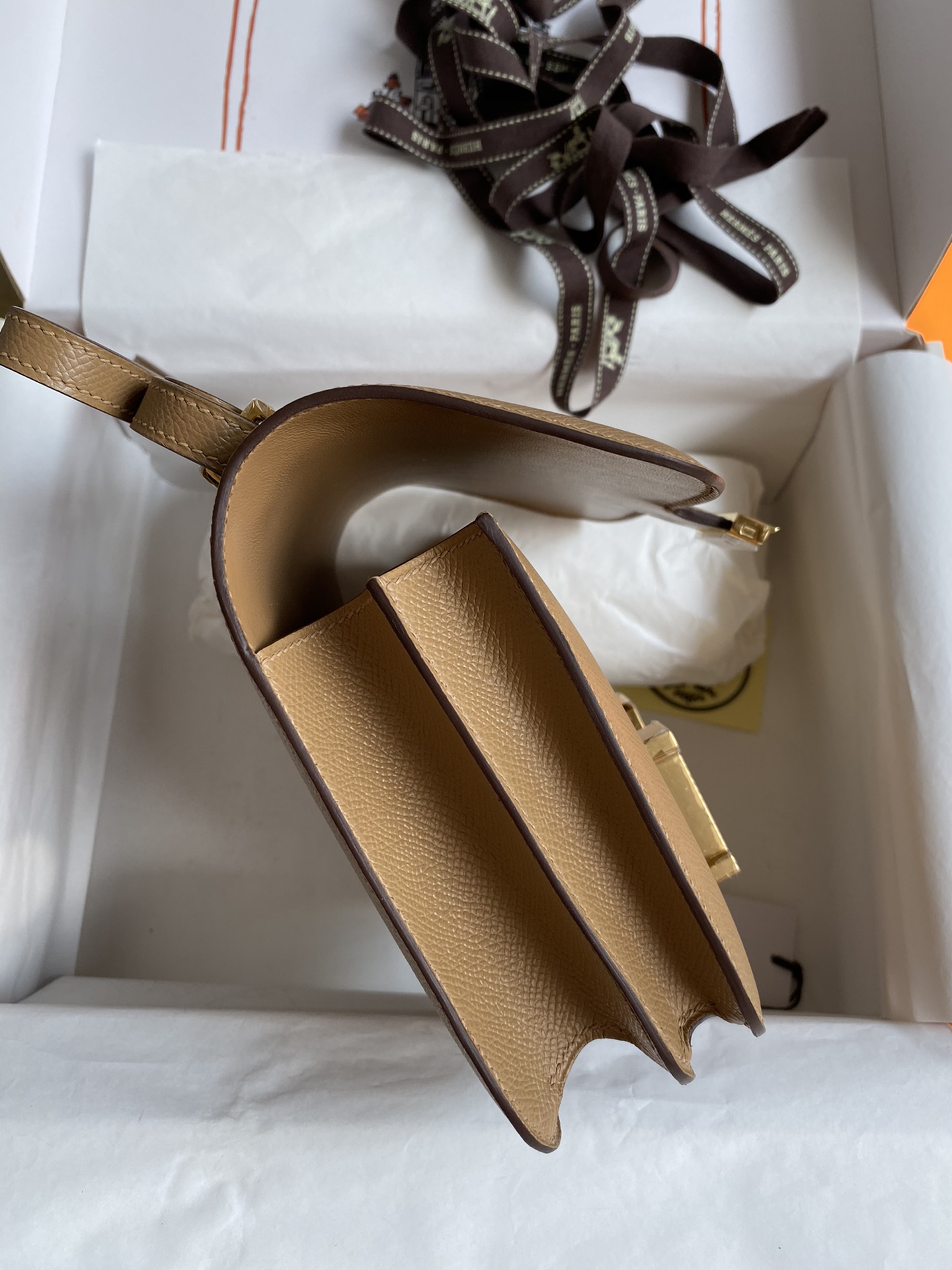 Hermes Constance #0M Chai 19-24cm Epsom