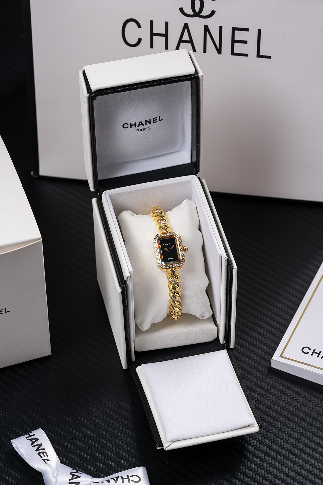 Cha Première Galon Watch