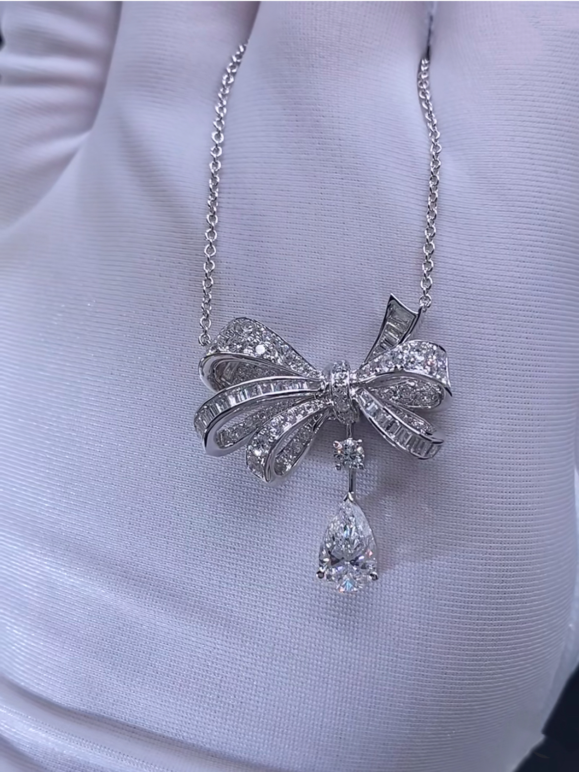 Graff Bow Necklace