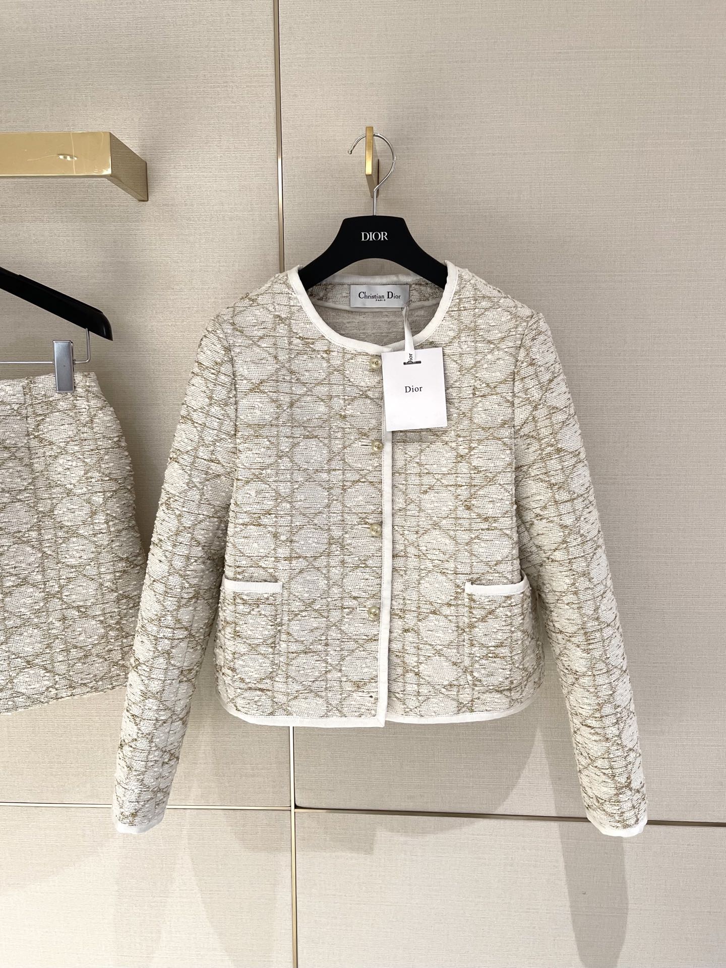 Di*r 25 Tengge Pattern Suit