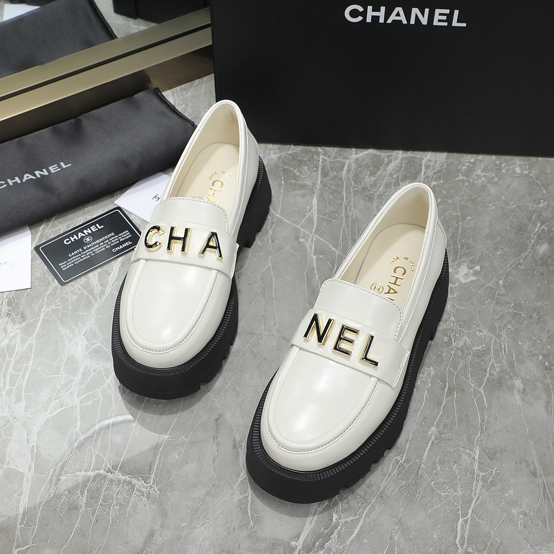 Cha Flatform shoes