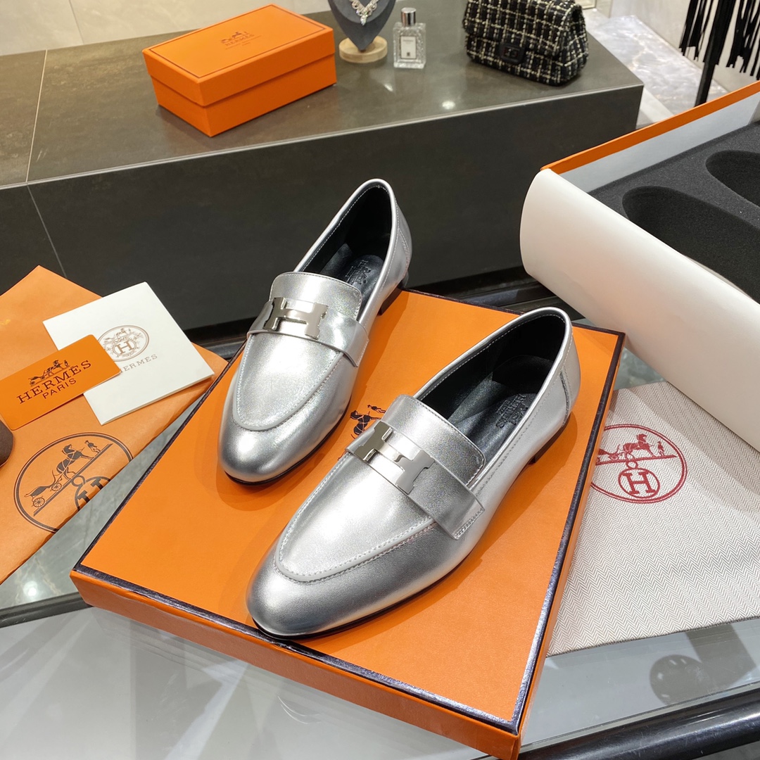 Hermes Flat shoes