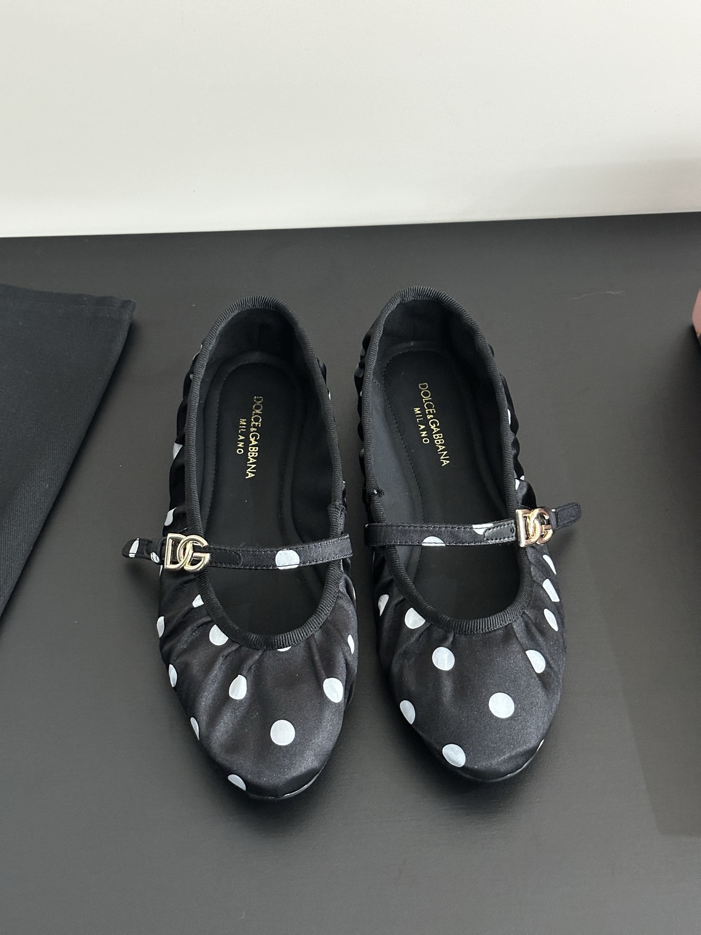 DG Dolce&Gabbana Flat shoes