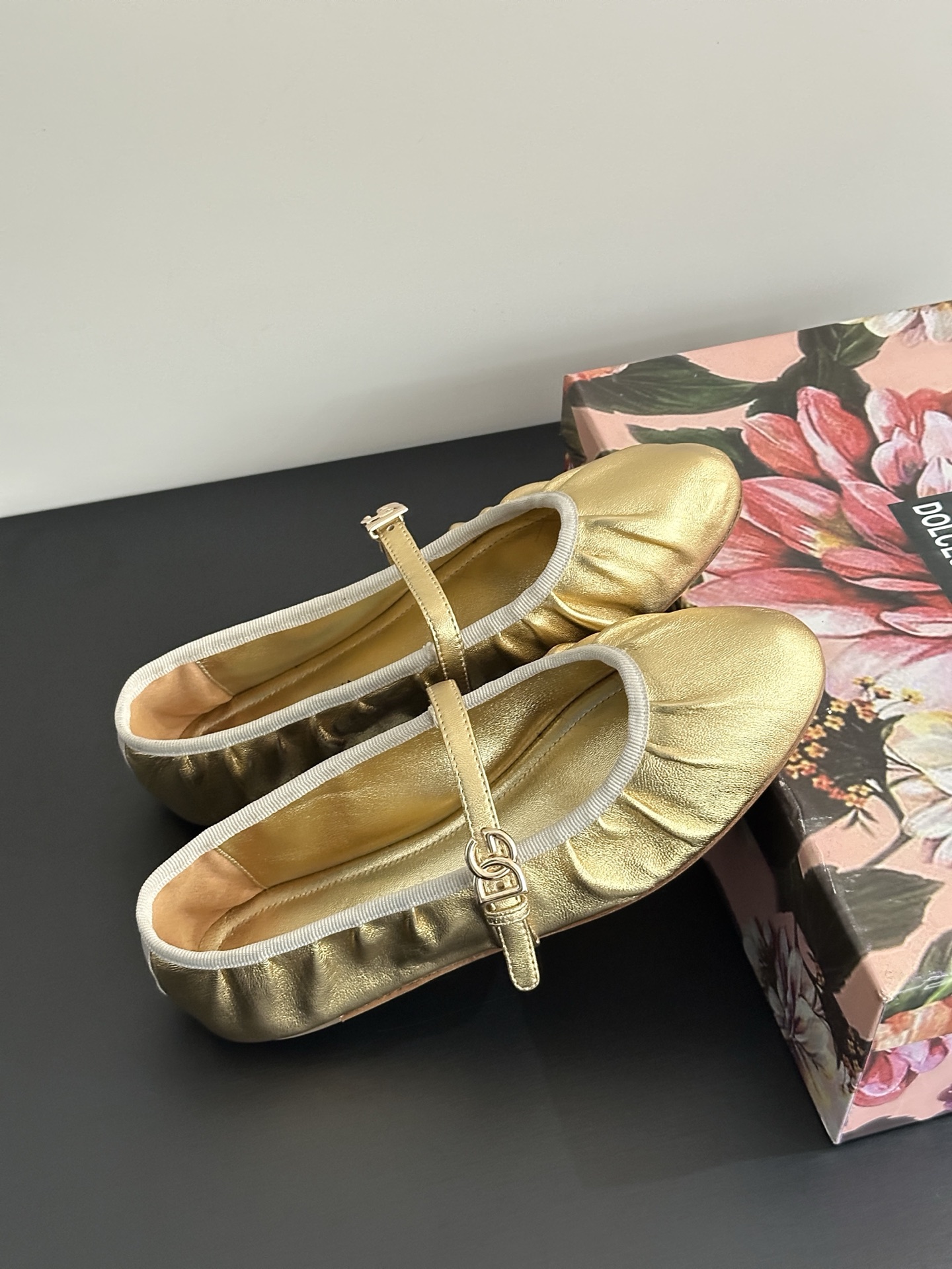 DG Dolce&Gabbana Flat shoes