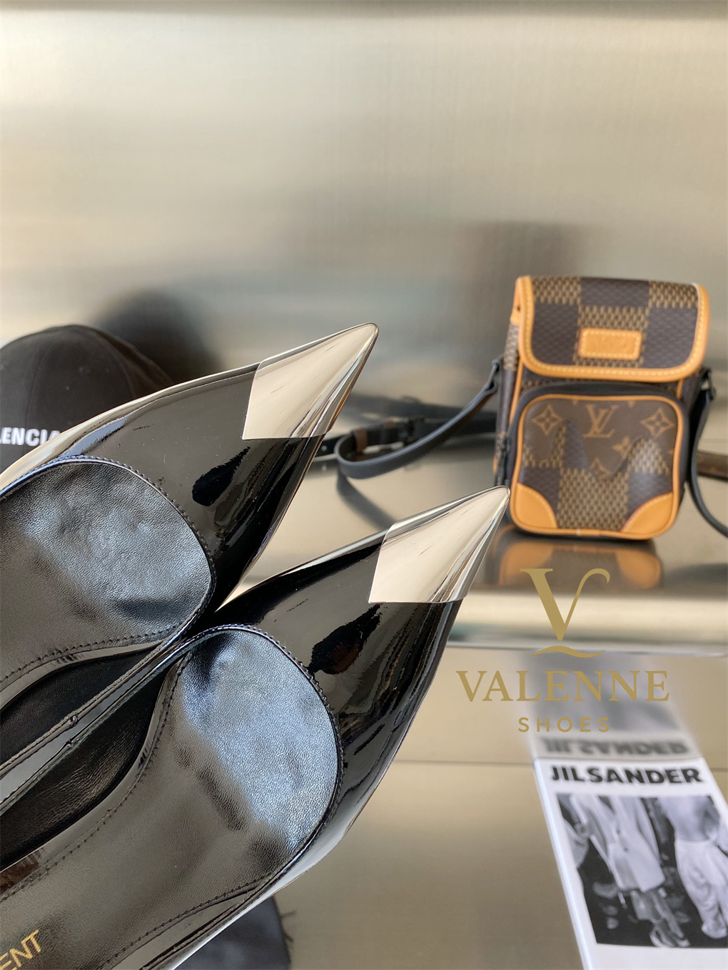 YSL Yves Saint Laurent Pointed-toe high heels