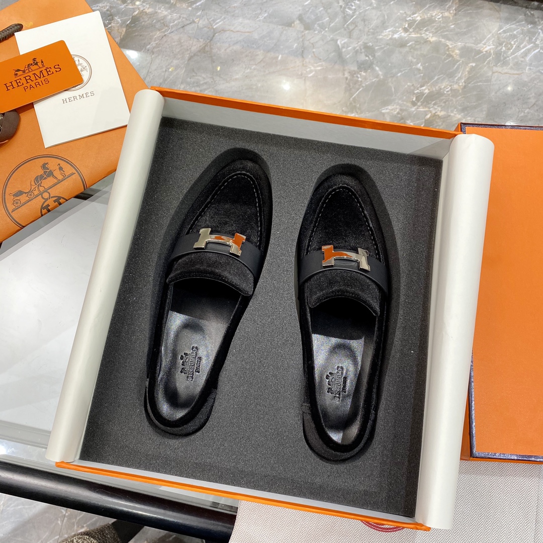 Hermes Flat shoes