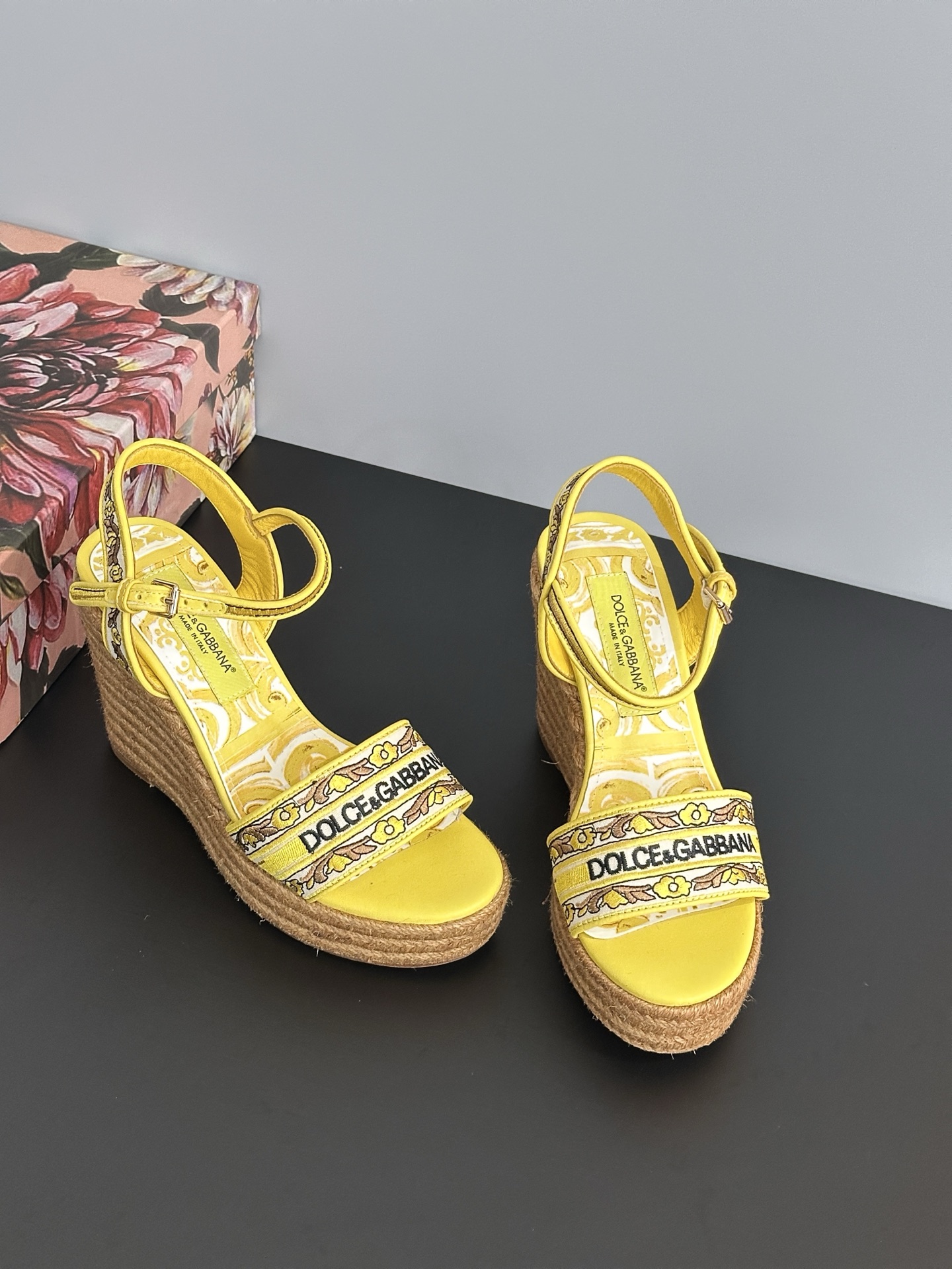 DG Dolce&Gabbana Mid-heel Shoes