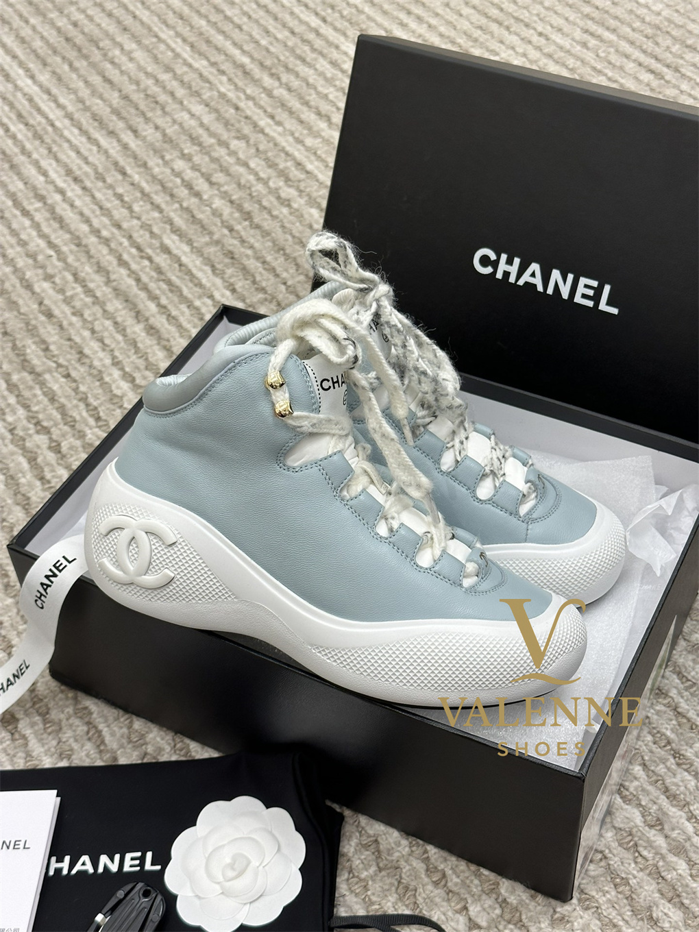 Cha Ski Sneaker