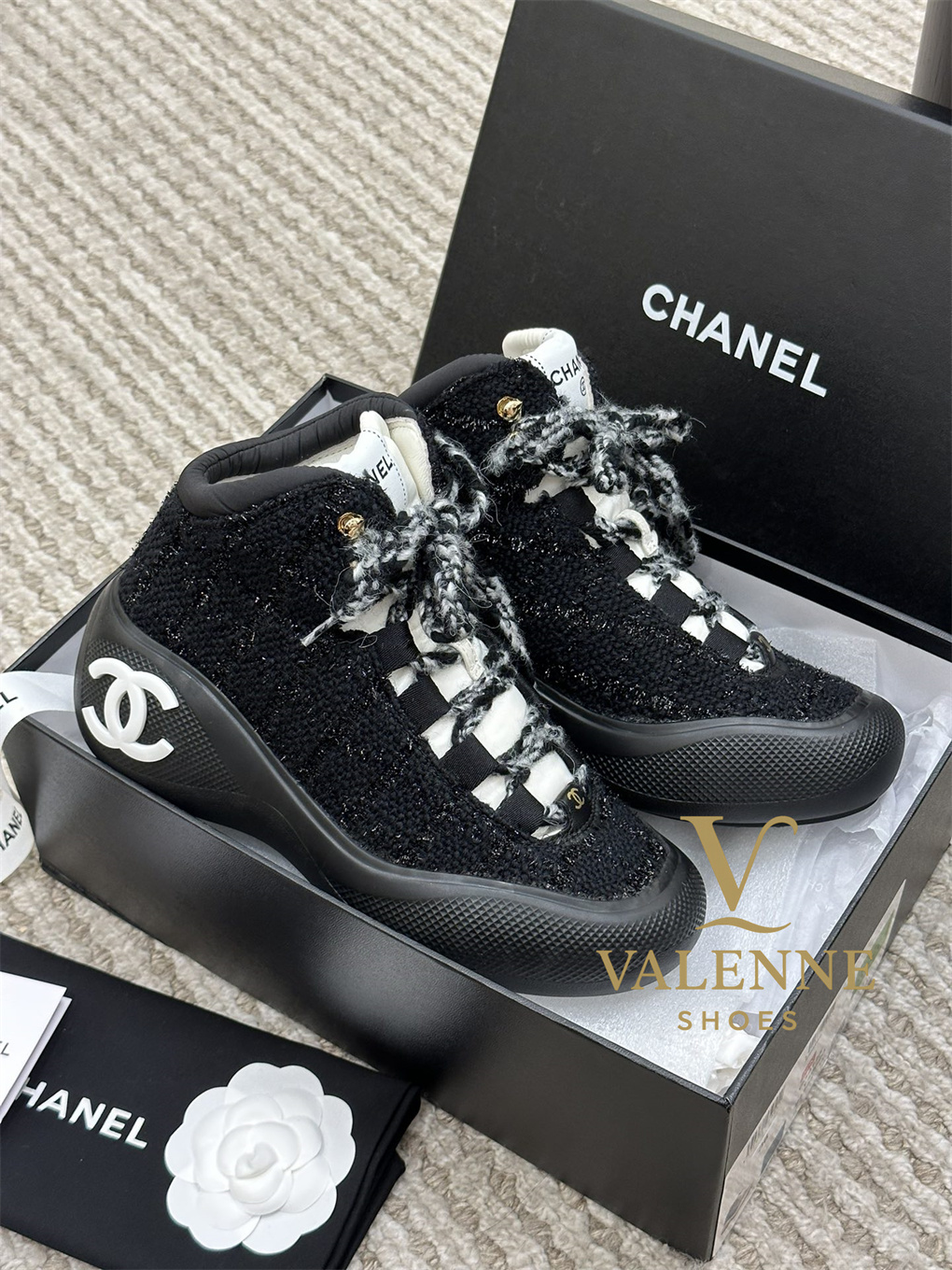 Cha Ski Sneaker