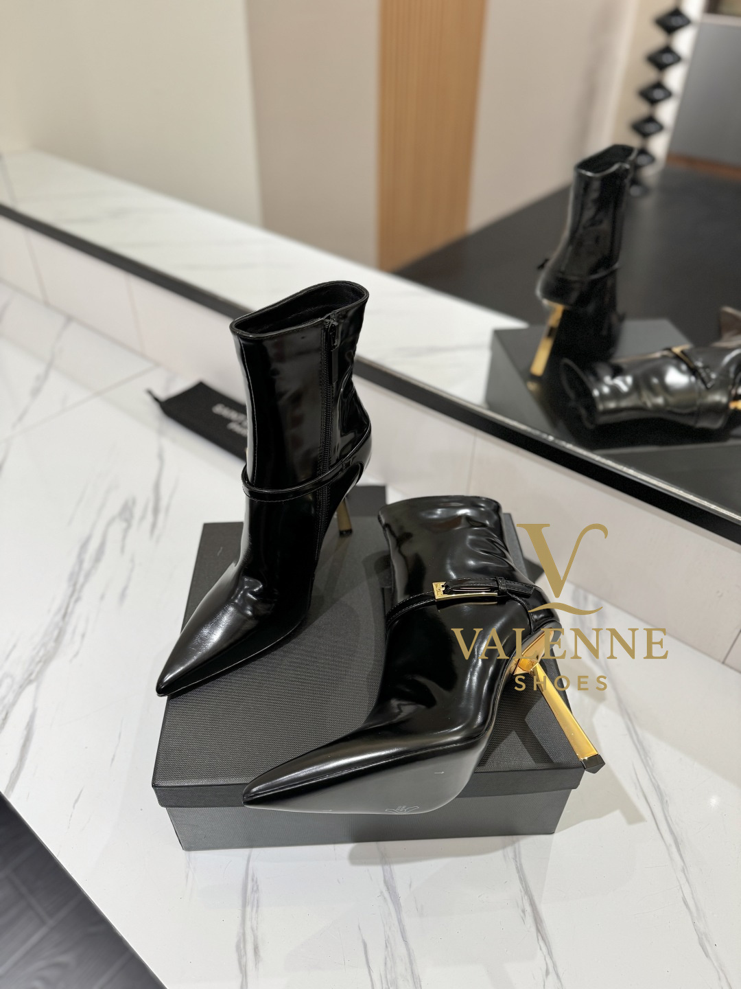 YSL Pointed-toe High-heeled Boots Yves Saint Laurent