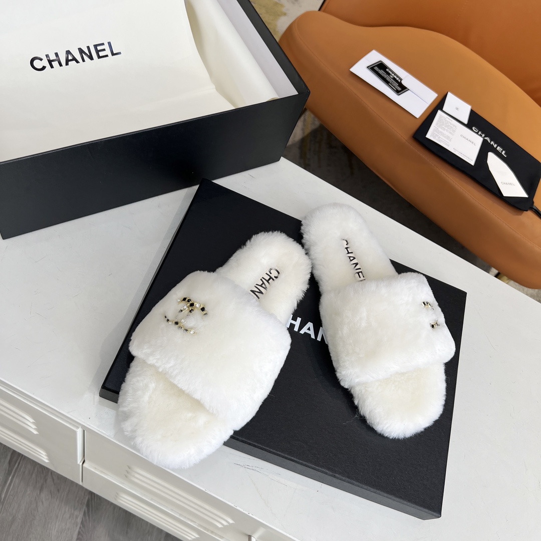 Cha Rabbit fur slippers