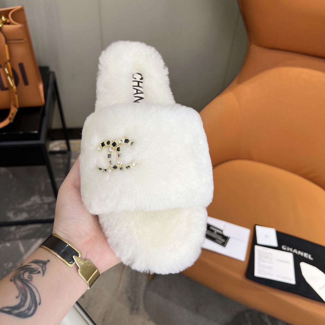 Cha Rabbit fur slippers