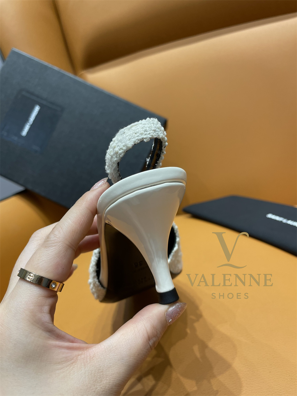 YSL Yves Saint Laurent Pointed-toe Mid-heel Shoes