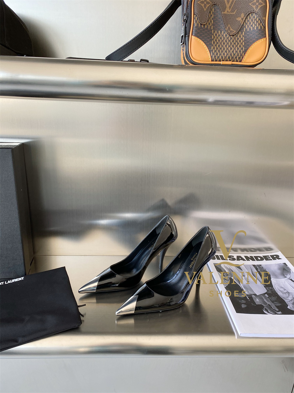 YSL Yves Saint Laurent Pointed-toe high heels