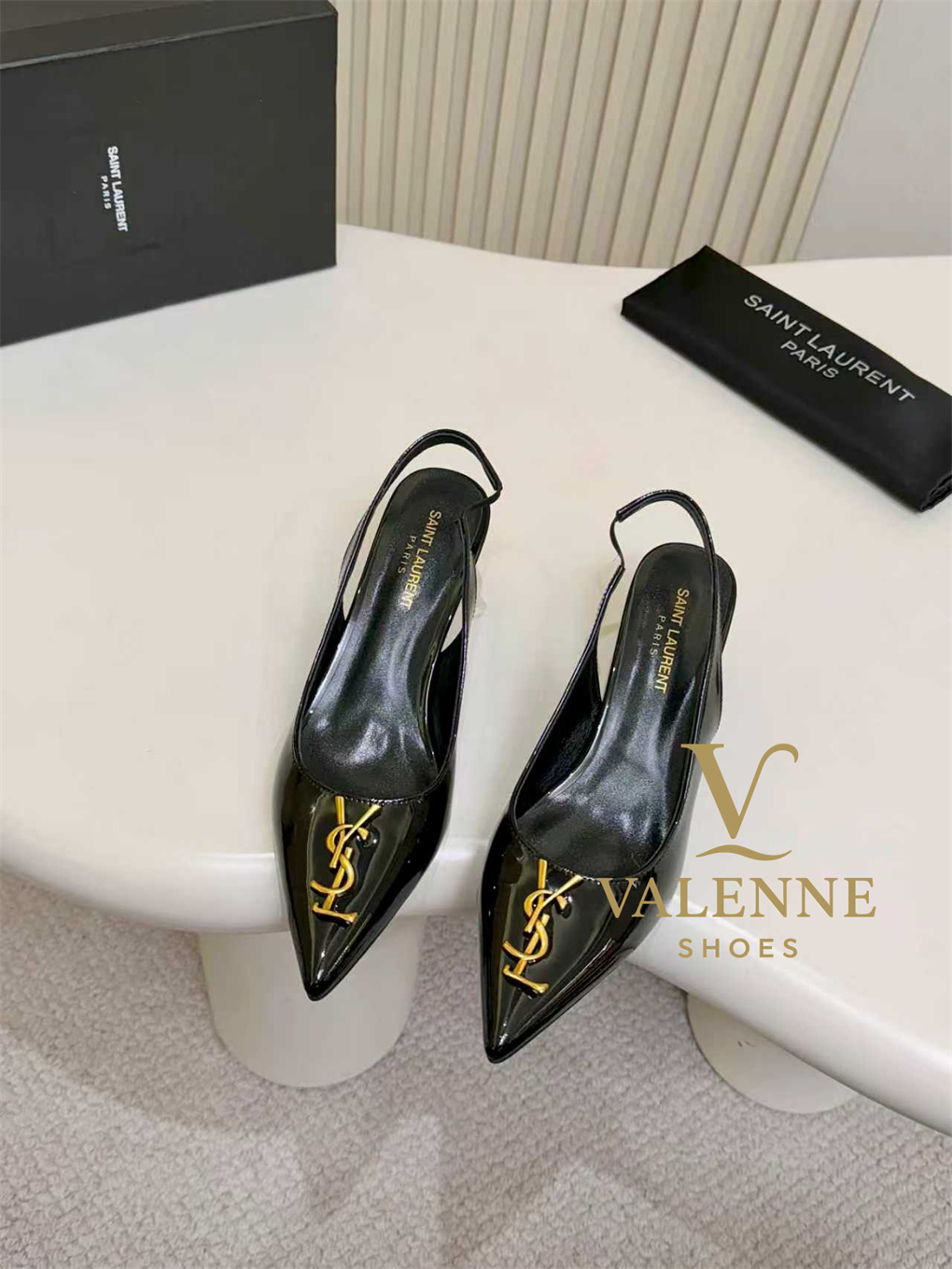 YSL Yves Saint Laurent Pointed-Toe Mid-heel Shoes