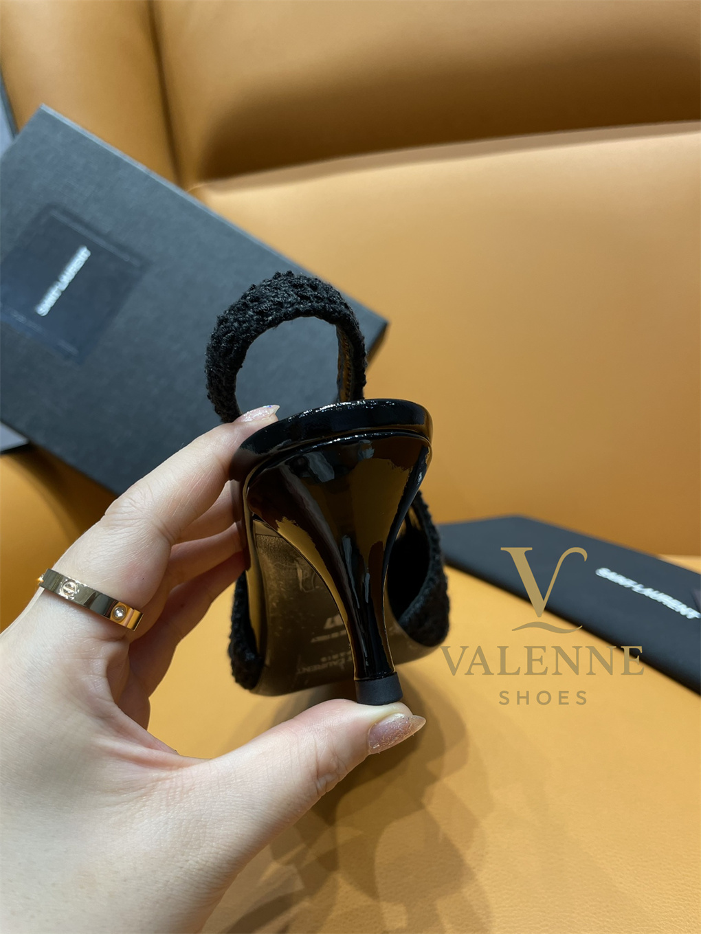 YSL Yves Saint Laurent Pointed-toe Mid-heel Shoes