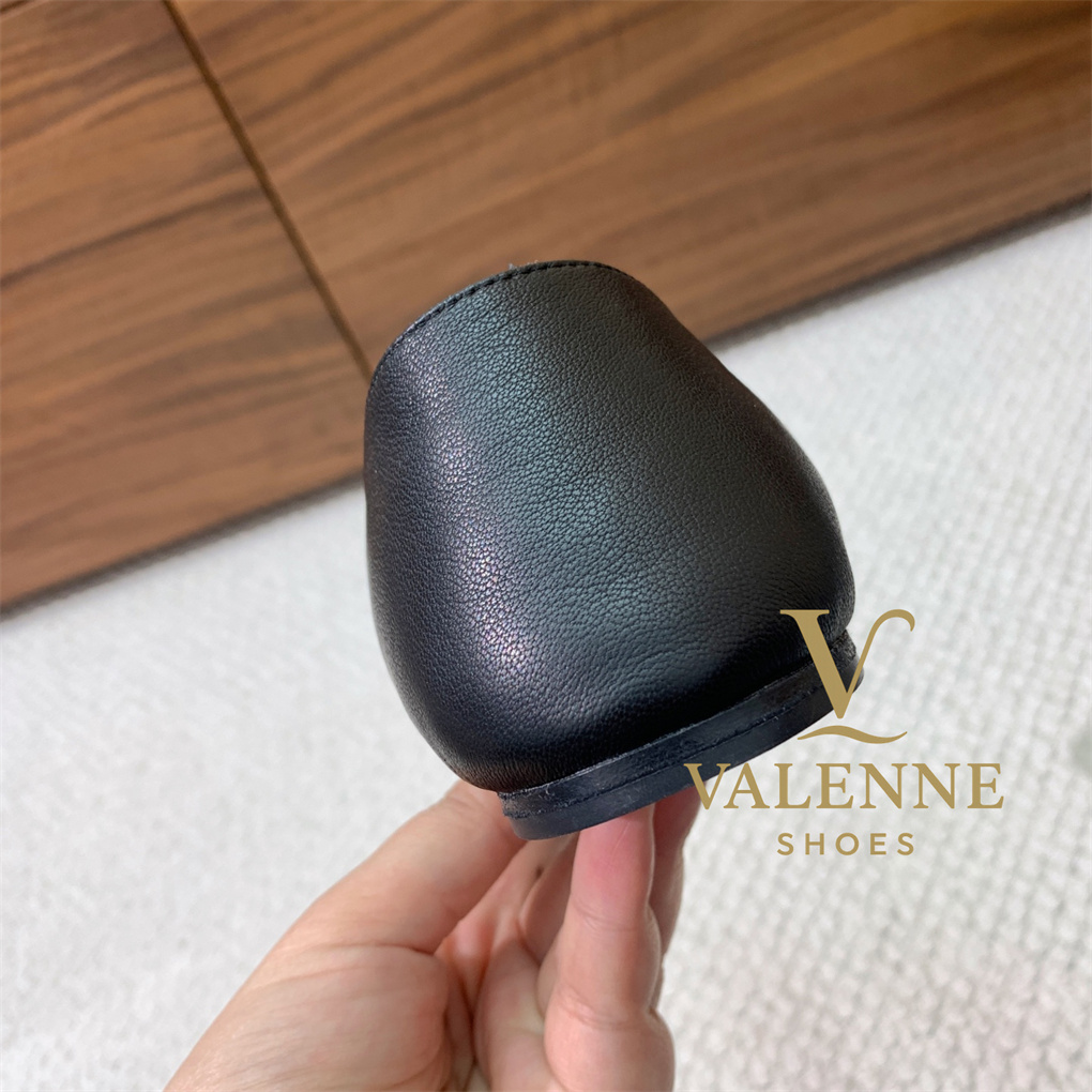 YSL Yves Saint Laurent Flat Sandals