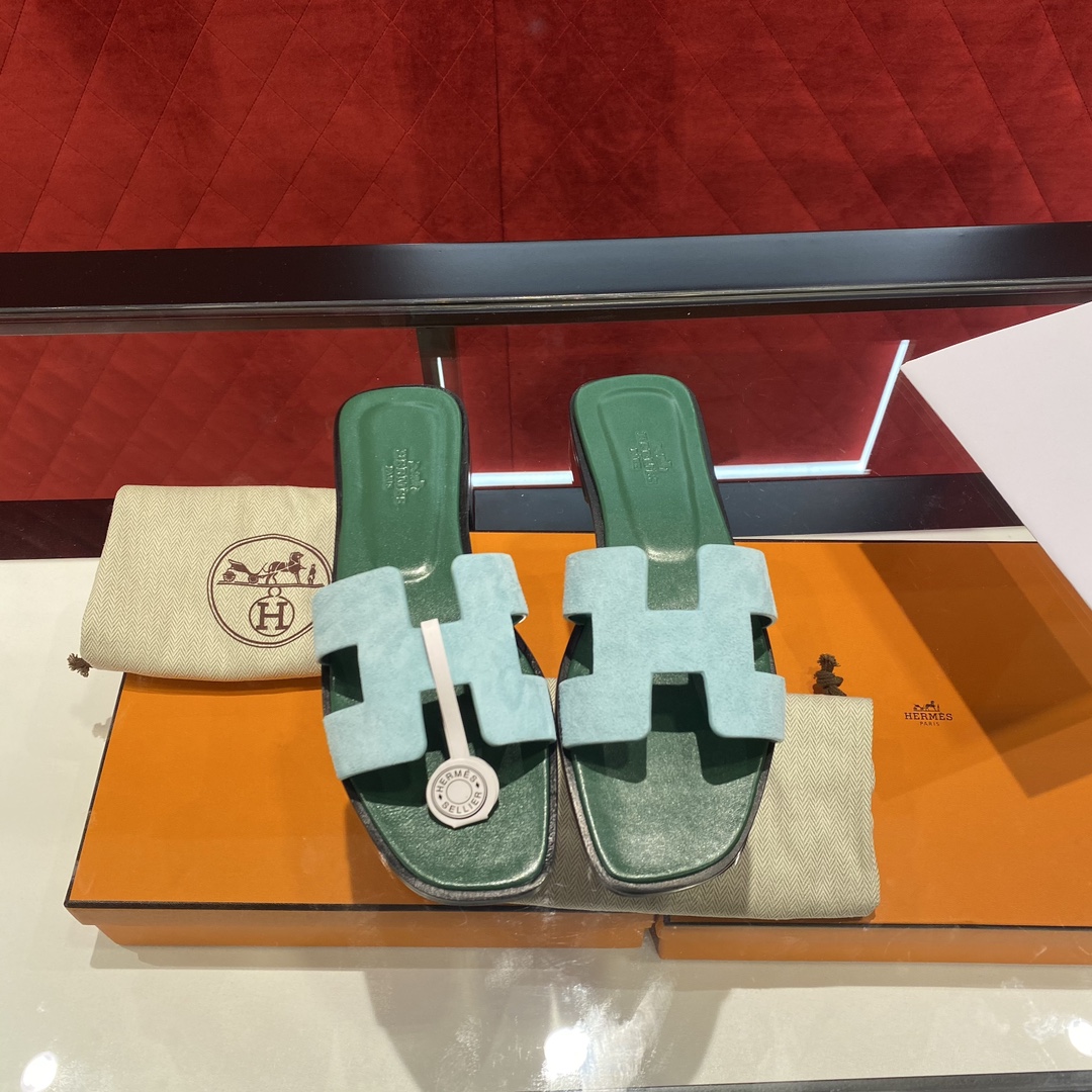 Hermes Slipper