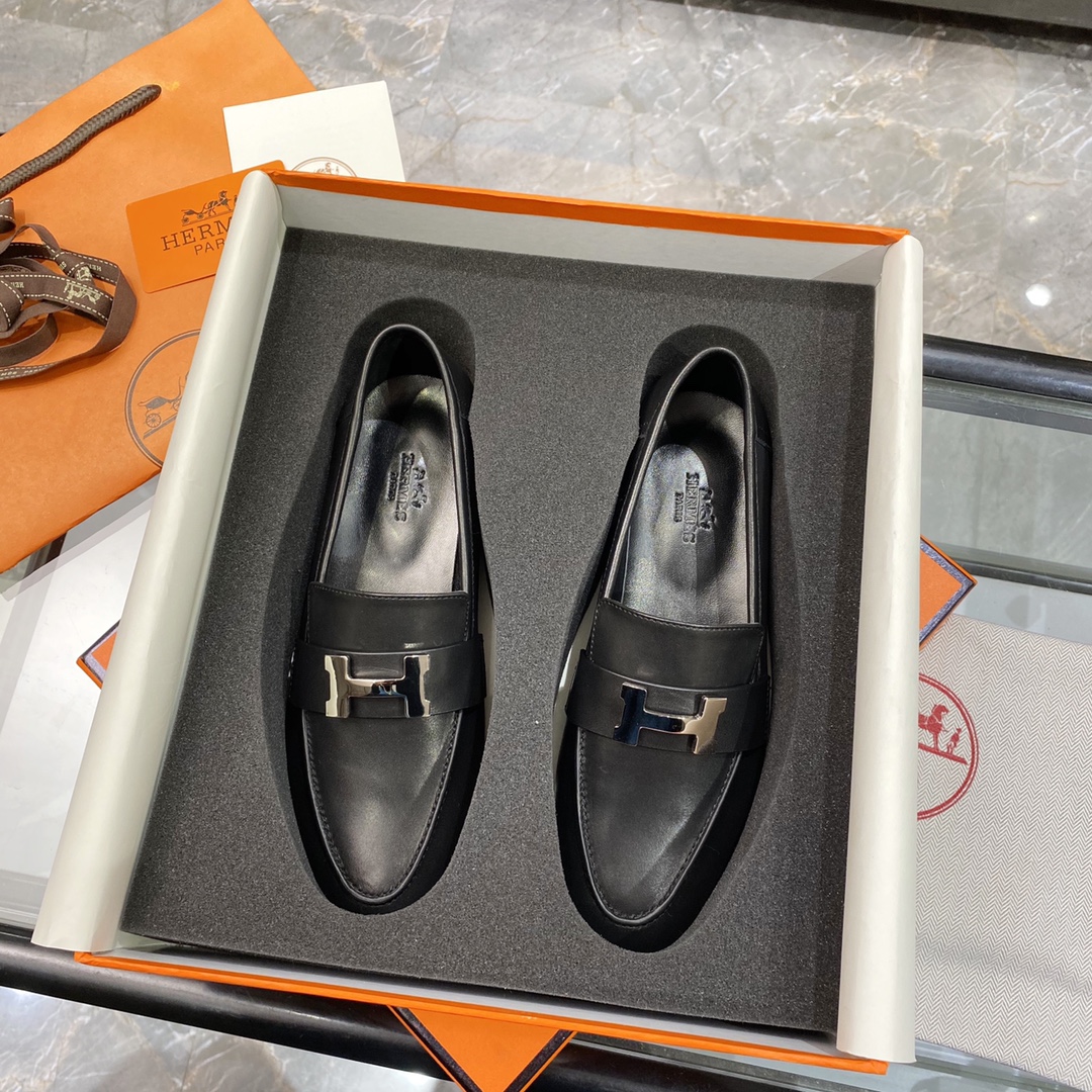 Hermes Flat shoes