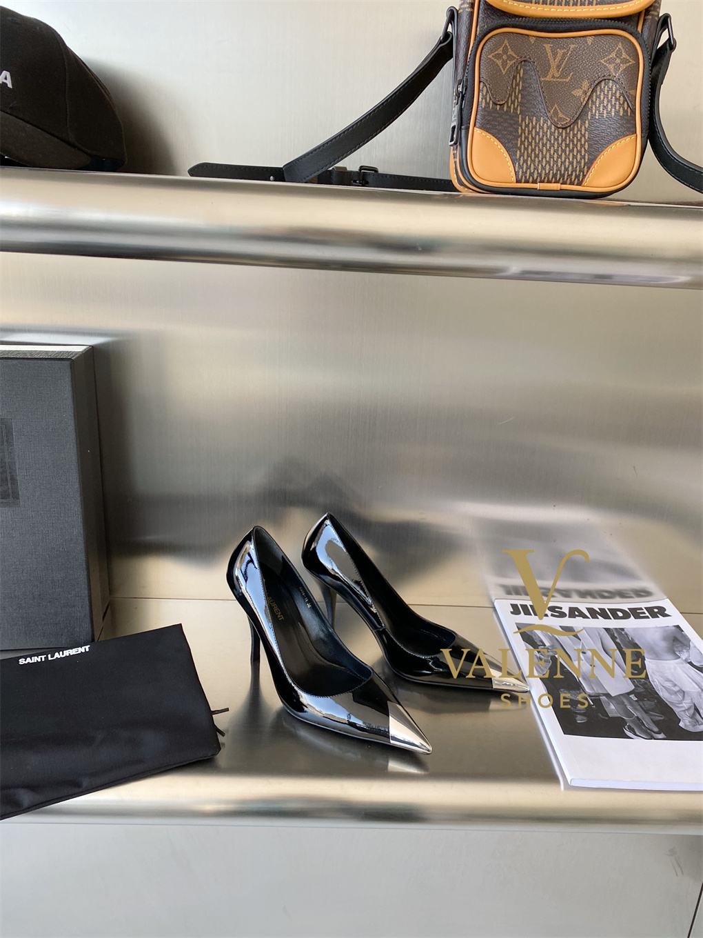 YSL Yves Saint Laurent Pointed-toe high heels