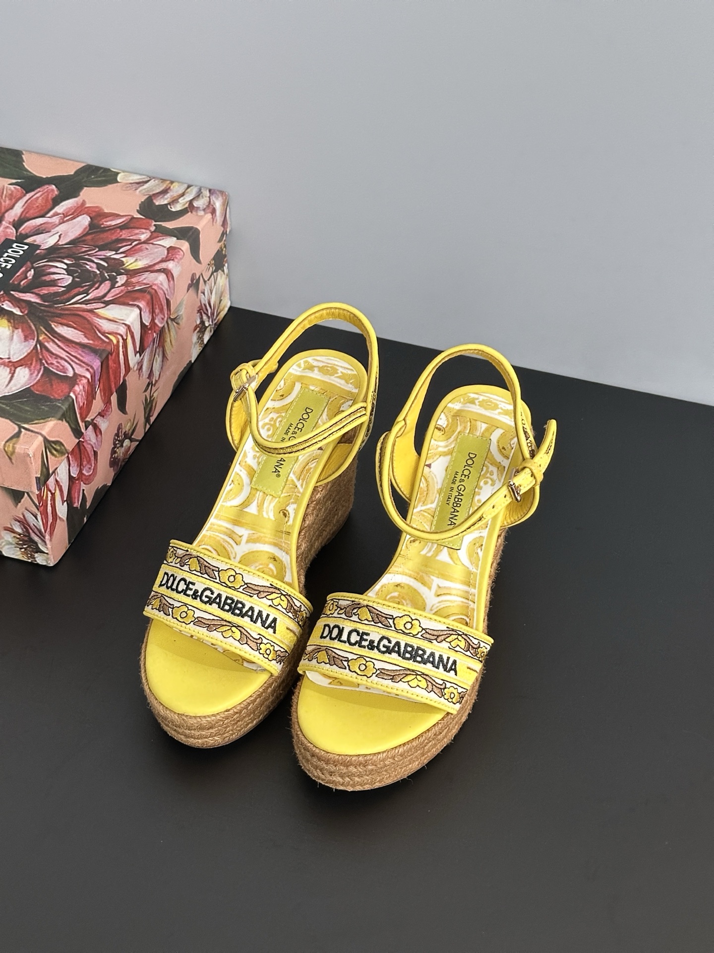 DG Dolce&Gabbana Mid-heel Shoes