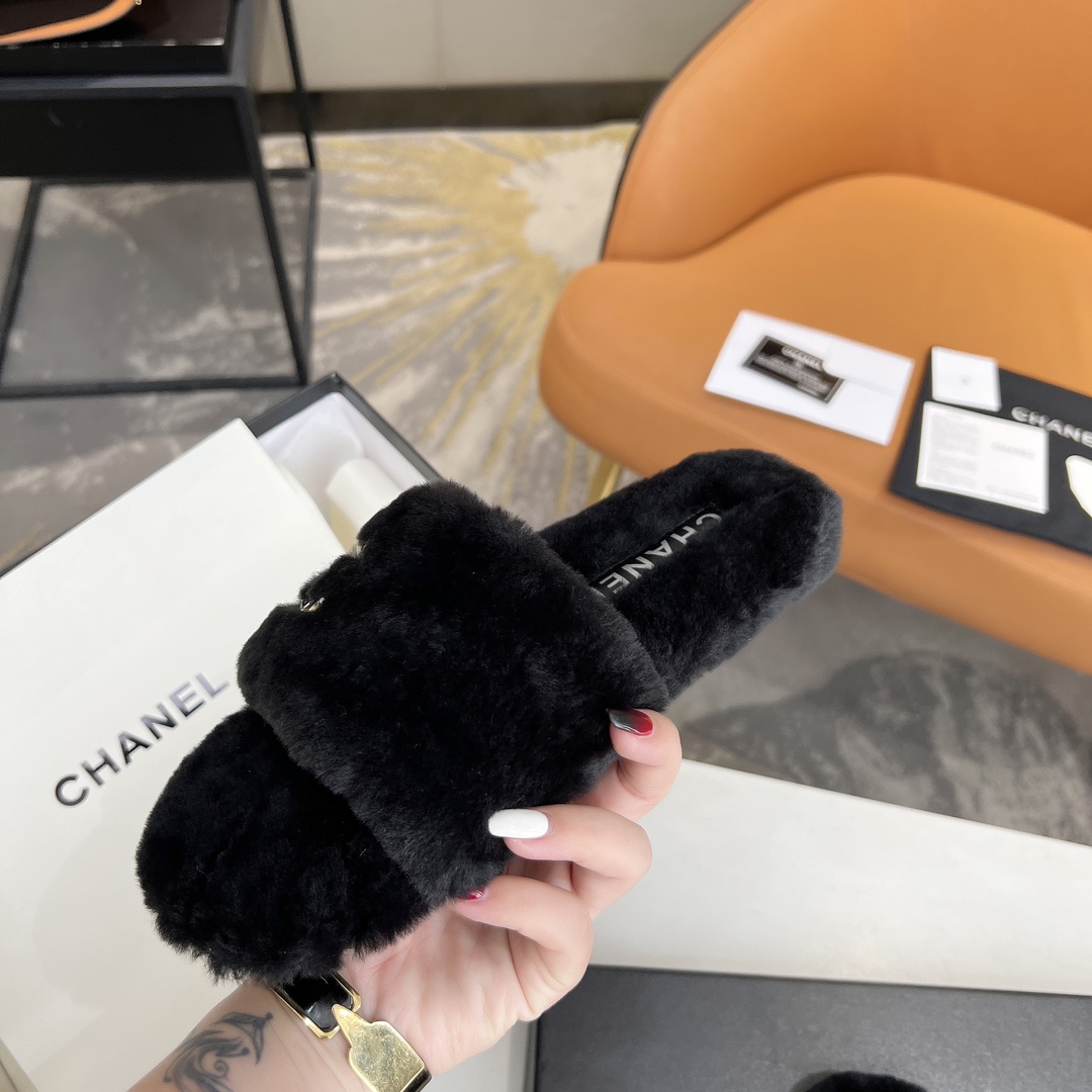 Cha Rabbit fur slippers
