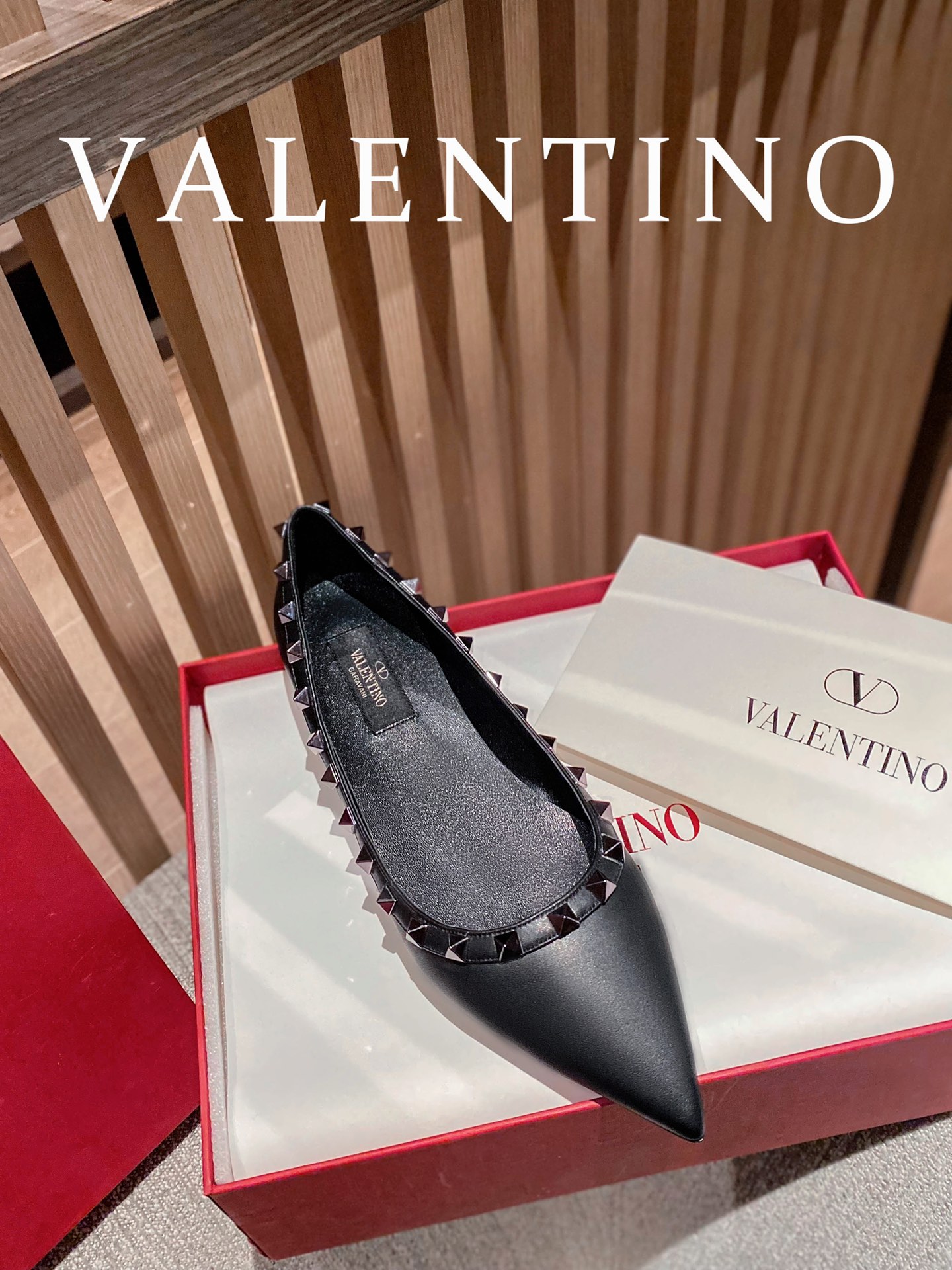 Valentino Flat shoes