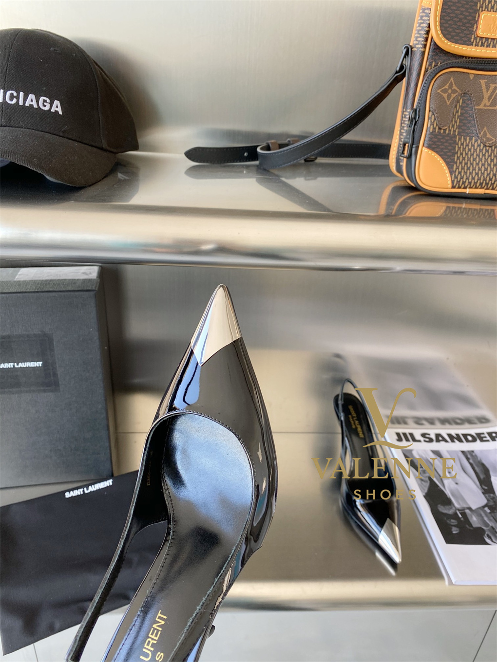 YSL Yves Saint Laurent Pointed-toe high heels