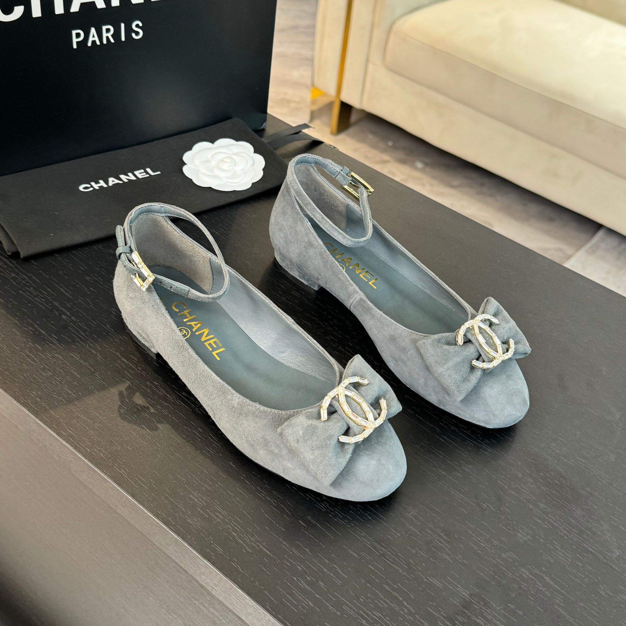Cha Flat shoes