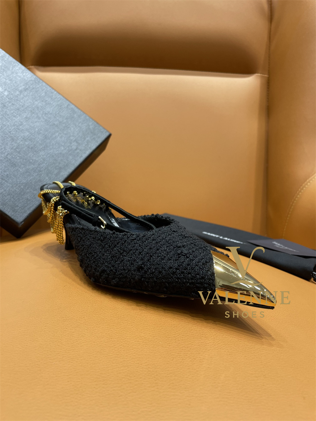 YSL Yves Saint Laurent Pointed-toe Mid-heel Shoes