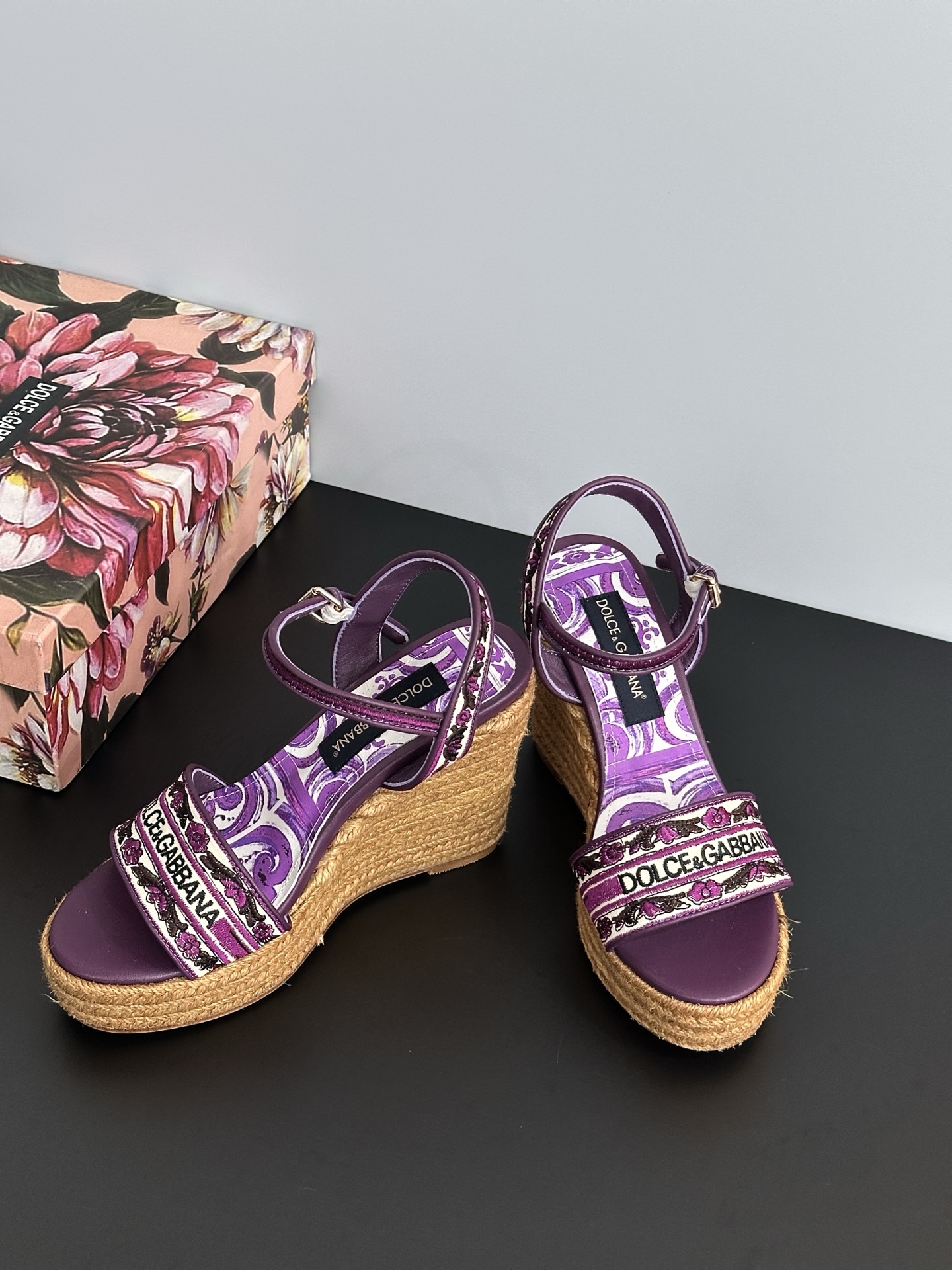 DG Dolce&Gabbana Mid-heel Shoes